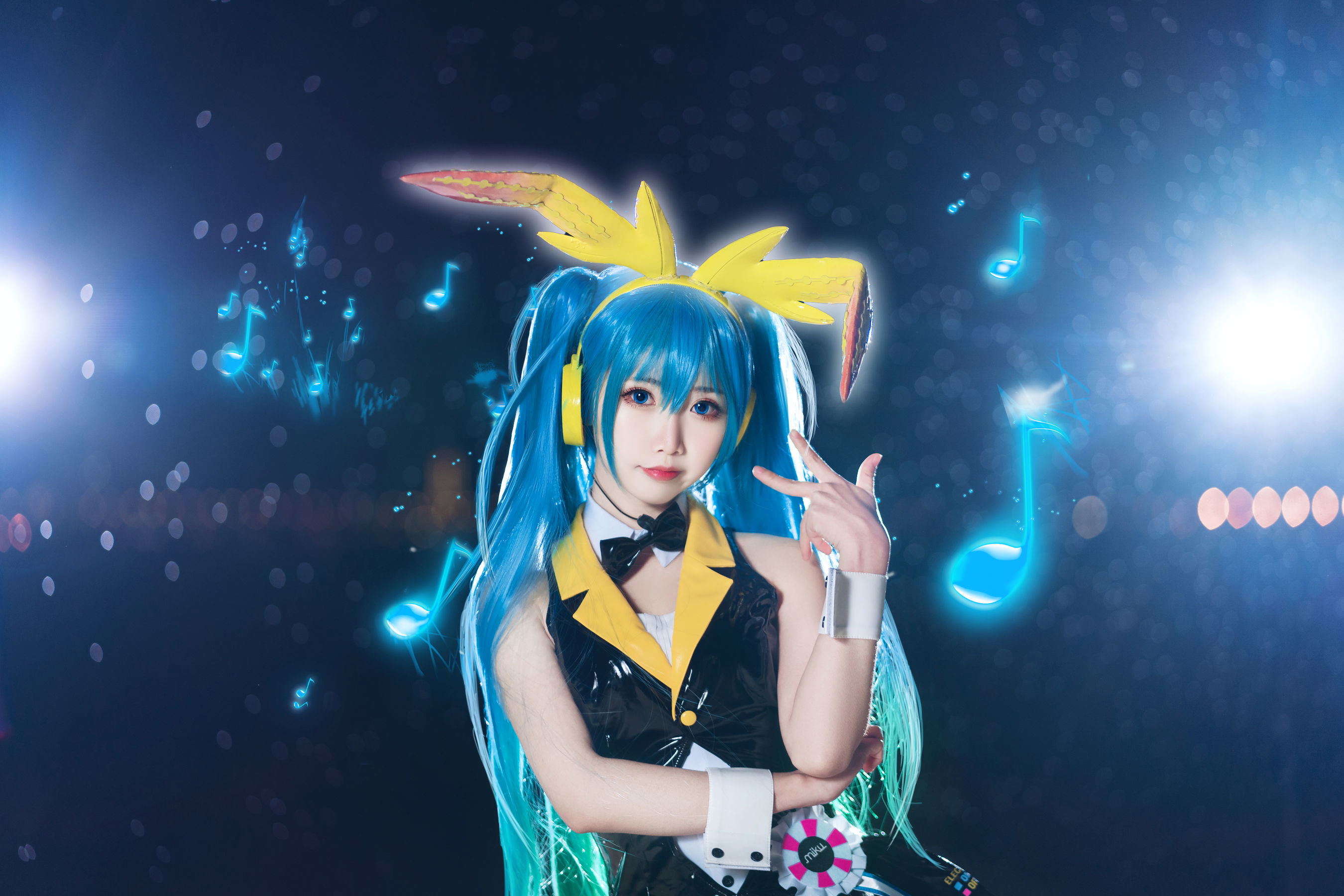 [萝莉COS] 面饼仙儿 - 初音Miku/(19P)