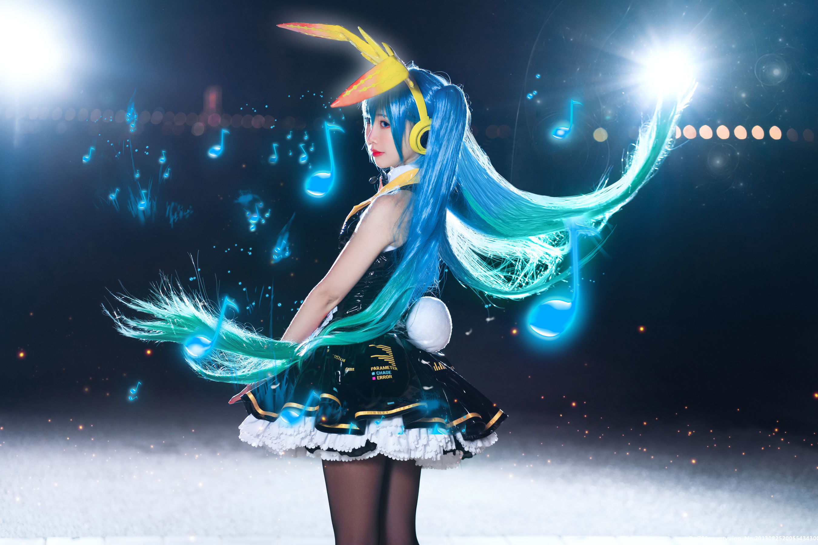 [萝莉COS] 面饼仙儿 - 初音Miku/(19P)