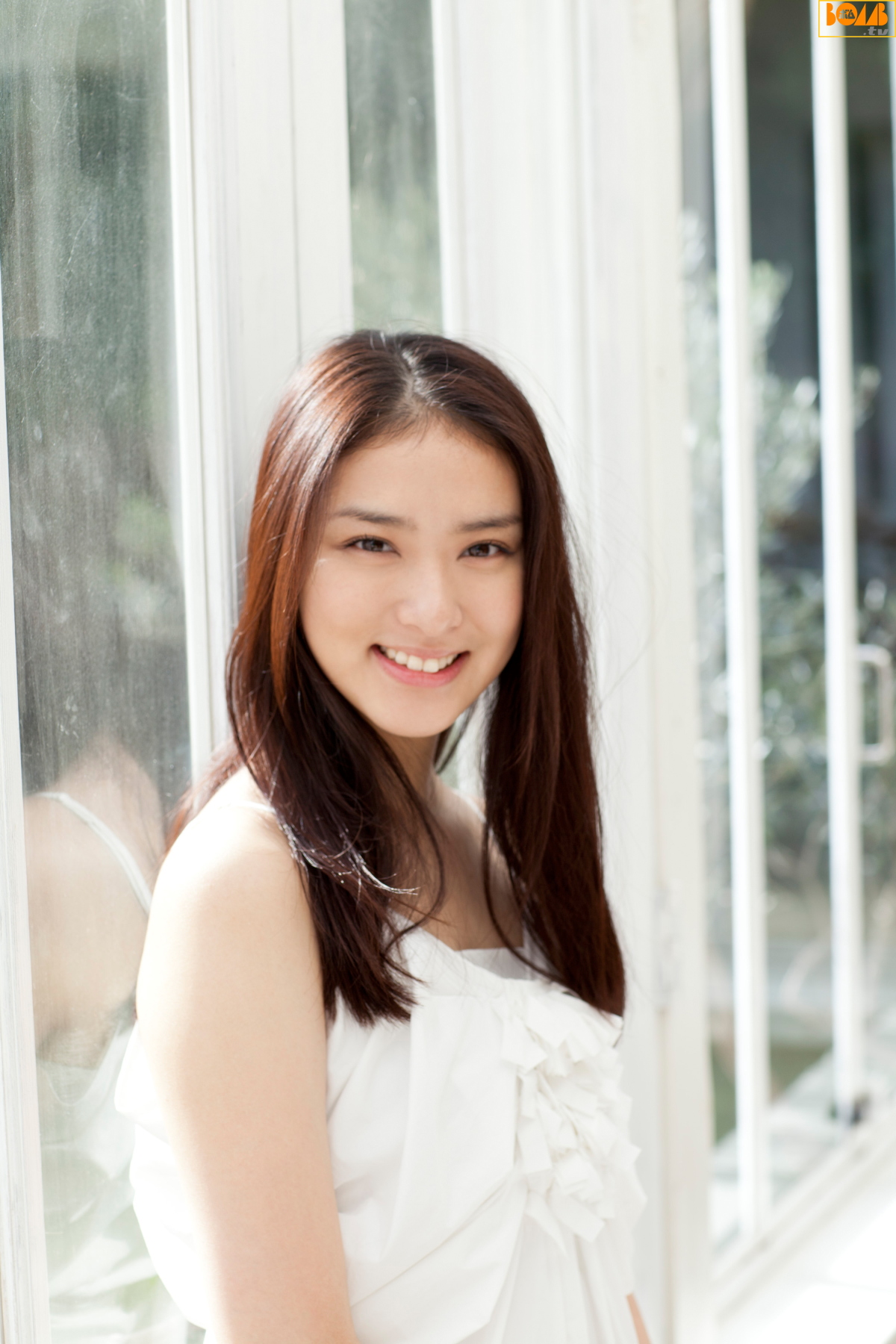 [Bomb.TV] 2012年02月号 武井咲 Emi Takei/(38P)