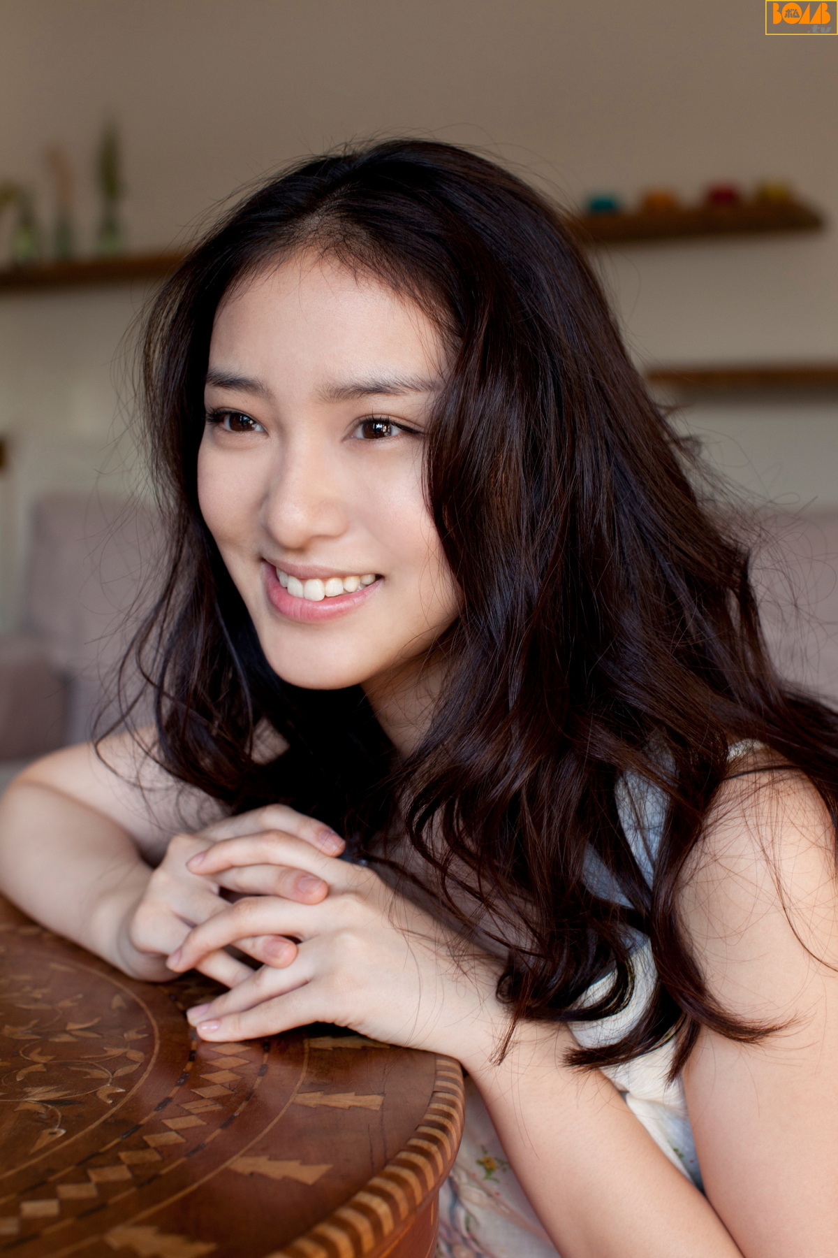 [Bomb.TV] 2012年02月号 武井咲 Emi Takei/(38P)