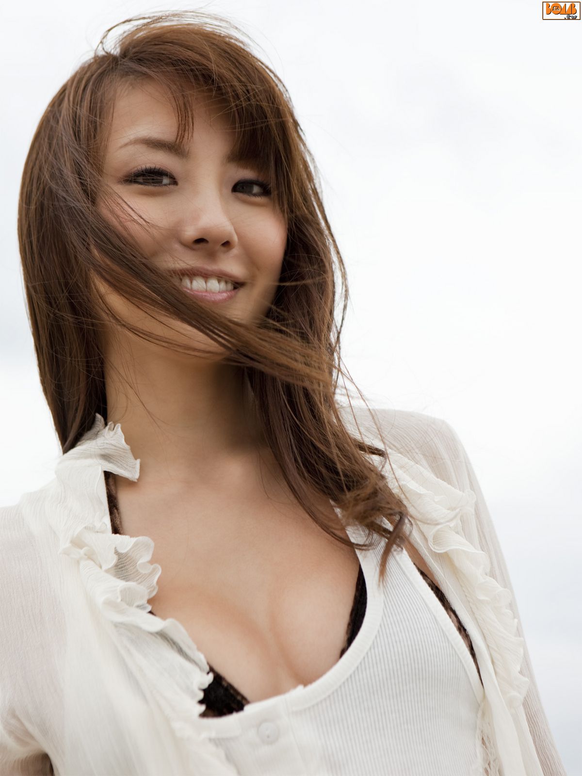 [Bomb.TV] 2009年12月刊 山本梓 Azusa Yamamoto/(31P)