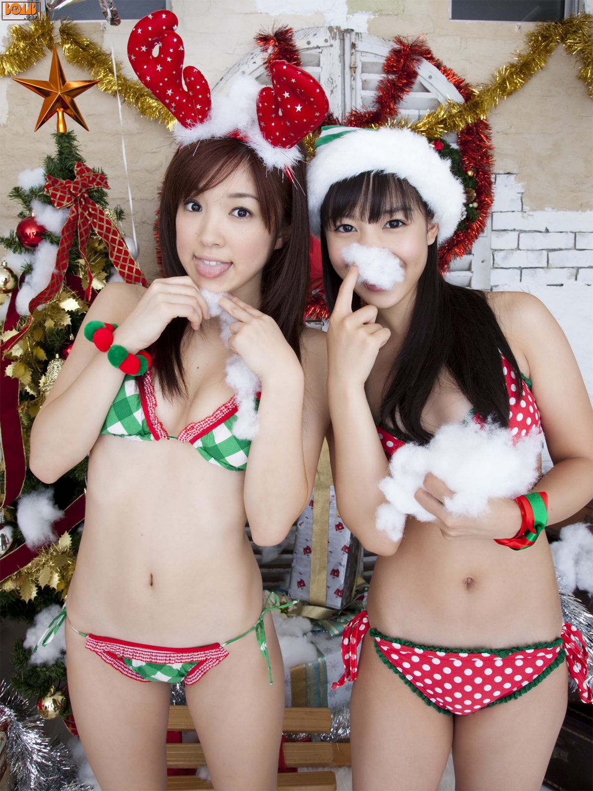 小泉麻耶/齐藤梦爱/小池唯/福田麻衣《X mas PARTY》 [Bomb.TV] 2010年01月刊/(40P)