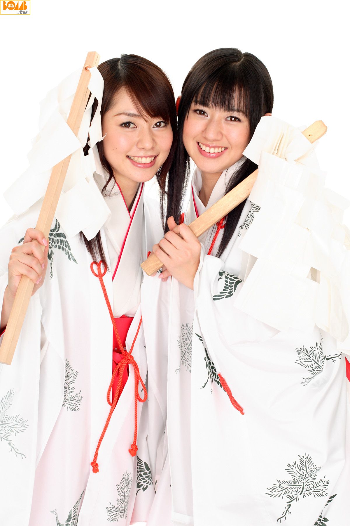 [Bomb.TV] 2007年01月刊 谷桃子& 稲生美紀/(74P)