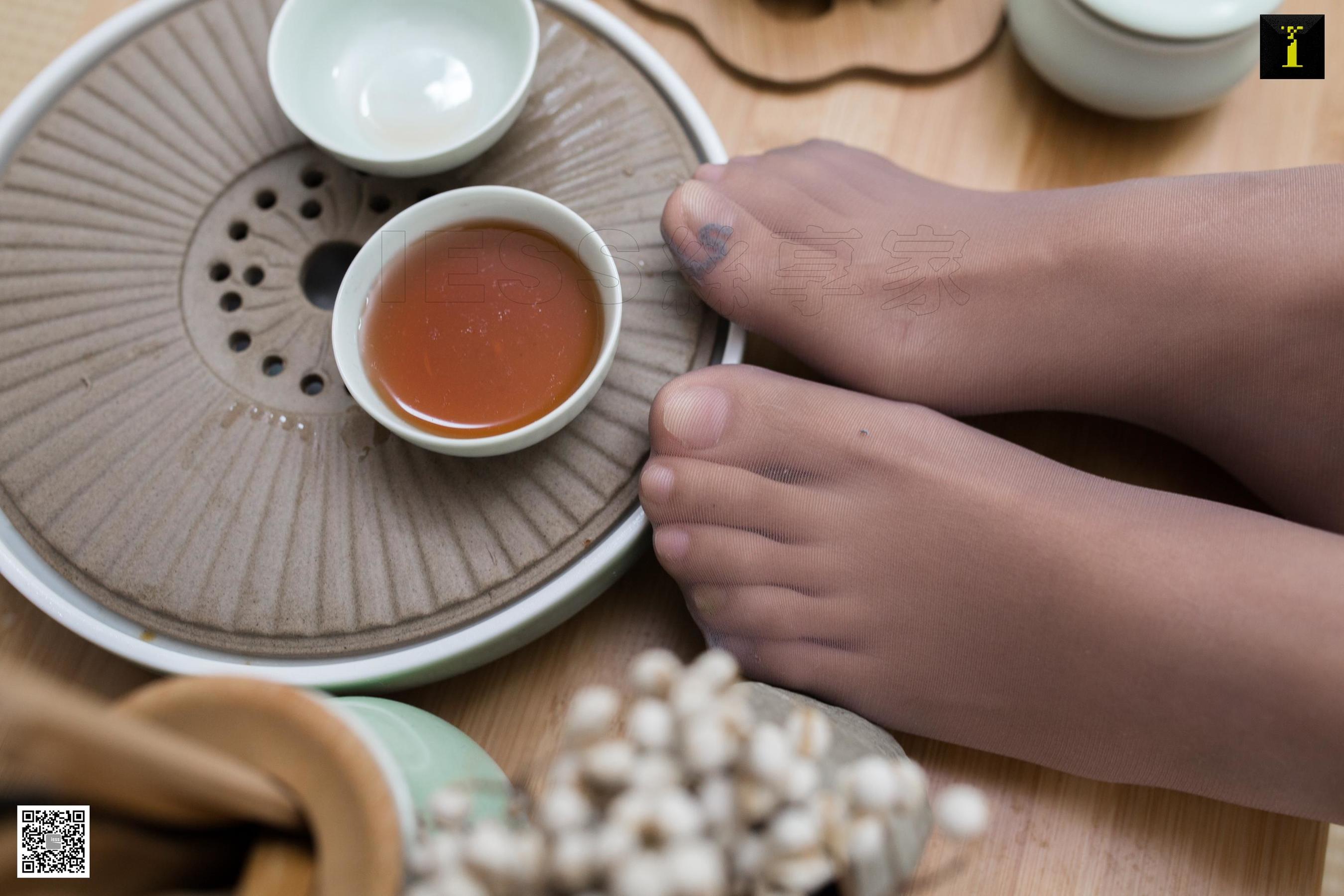 [IESS异思趣向] 模特：婉萍 《婉萍旗袍请茶》/(80P)