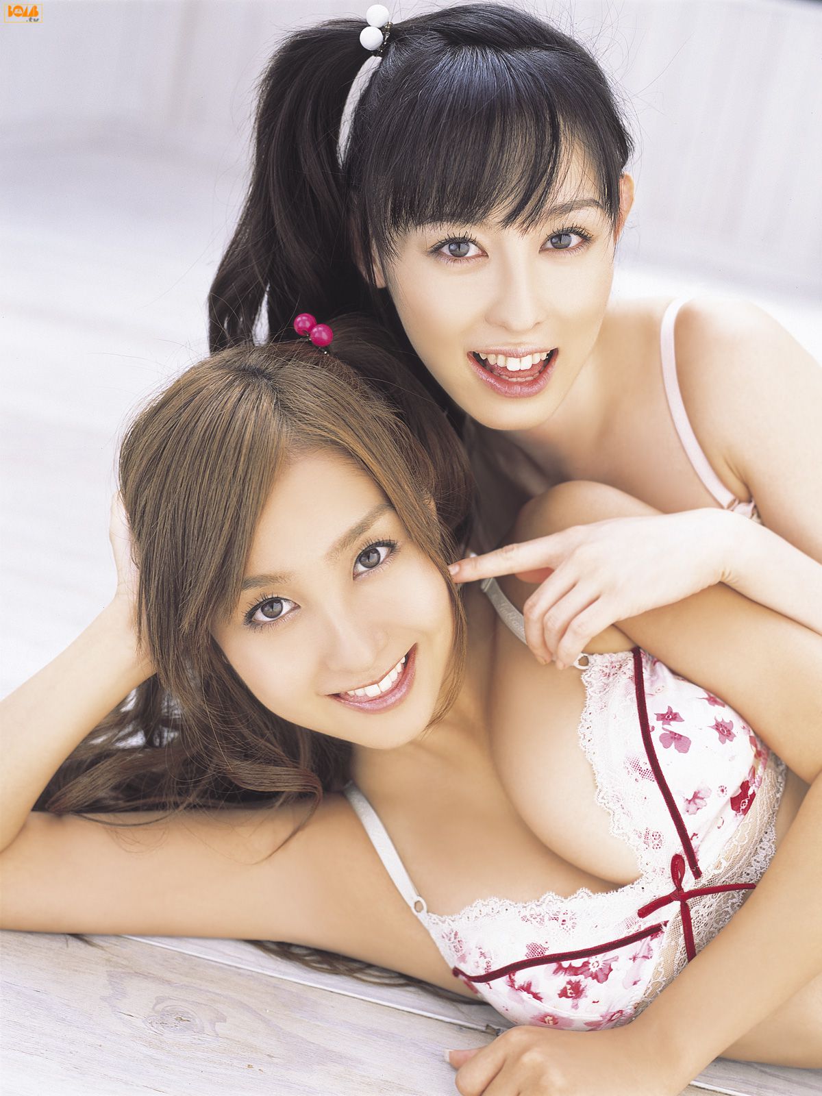 [Bomb.TV] 2007年10月刊 秋山莉奈 & 木口亜矢/(86P)