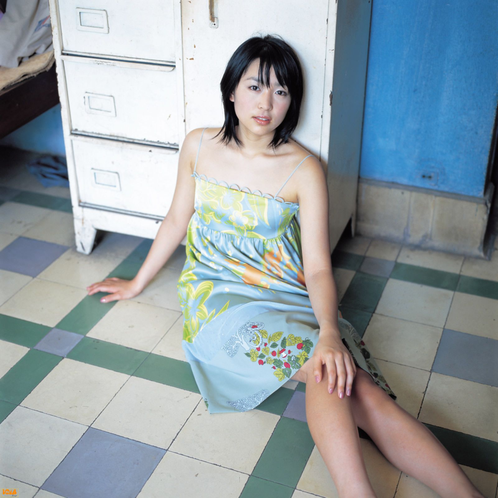 黒川芽以《Nina – Special Wallpaper》  [Bomb.TV] 2004年12月刊/(99P)