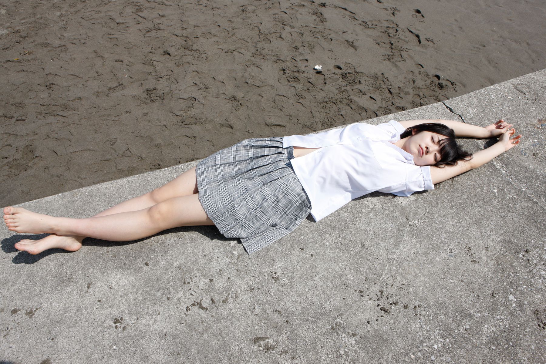 鈴木愛理 Airi Suzuki [Hello! Project Digital Books] Vol.107/(105P)