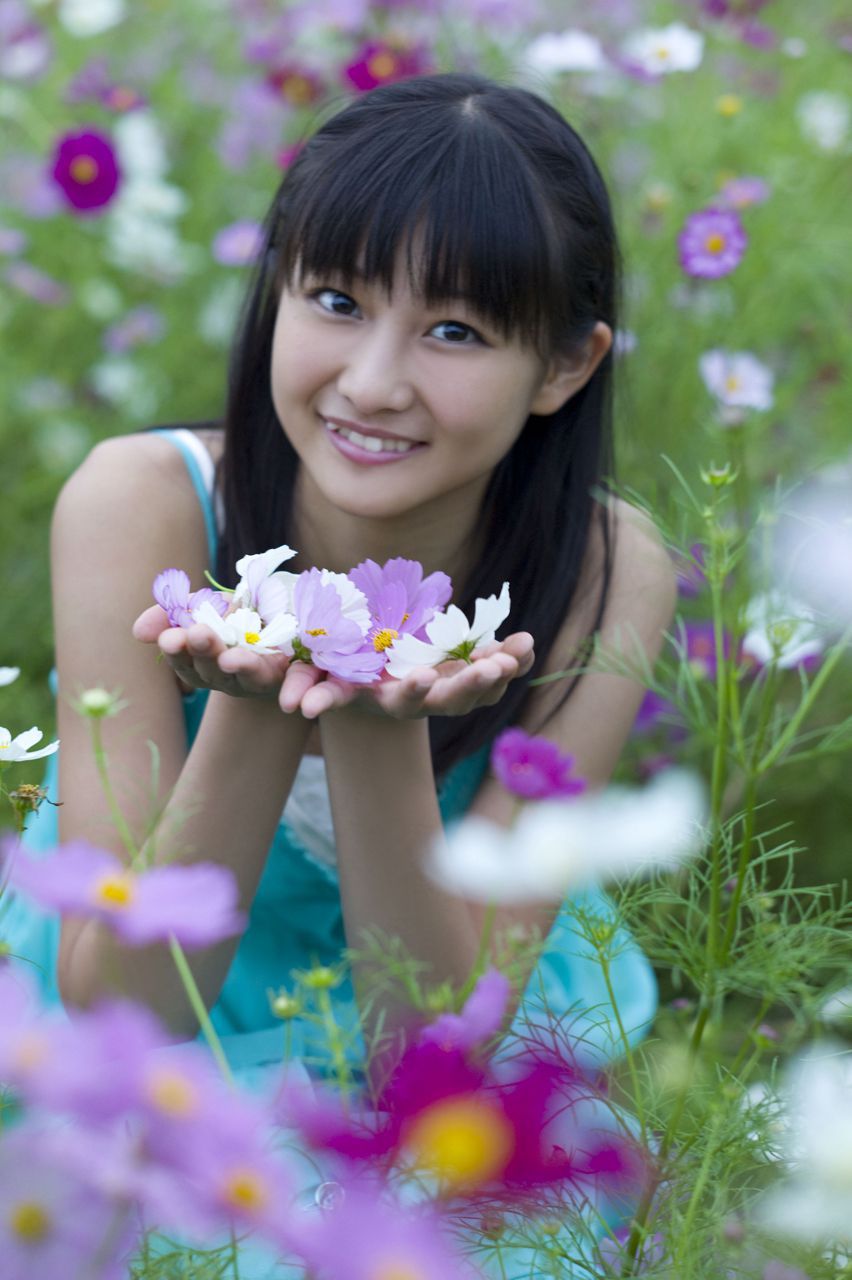 和田彩花 Wada Ayaka [Hello! Project Digital Books] Vol.81/(120P)