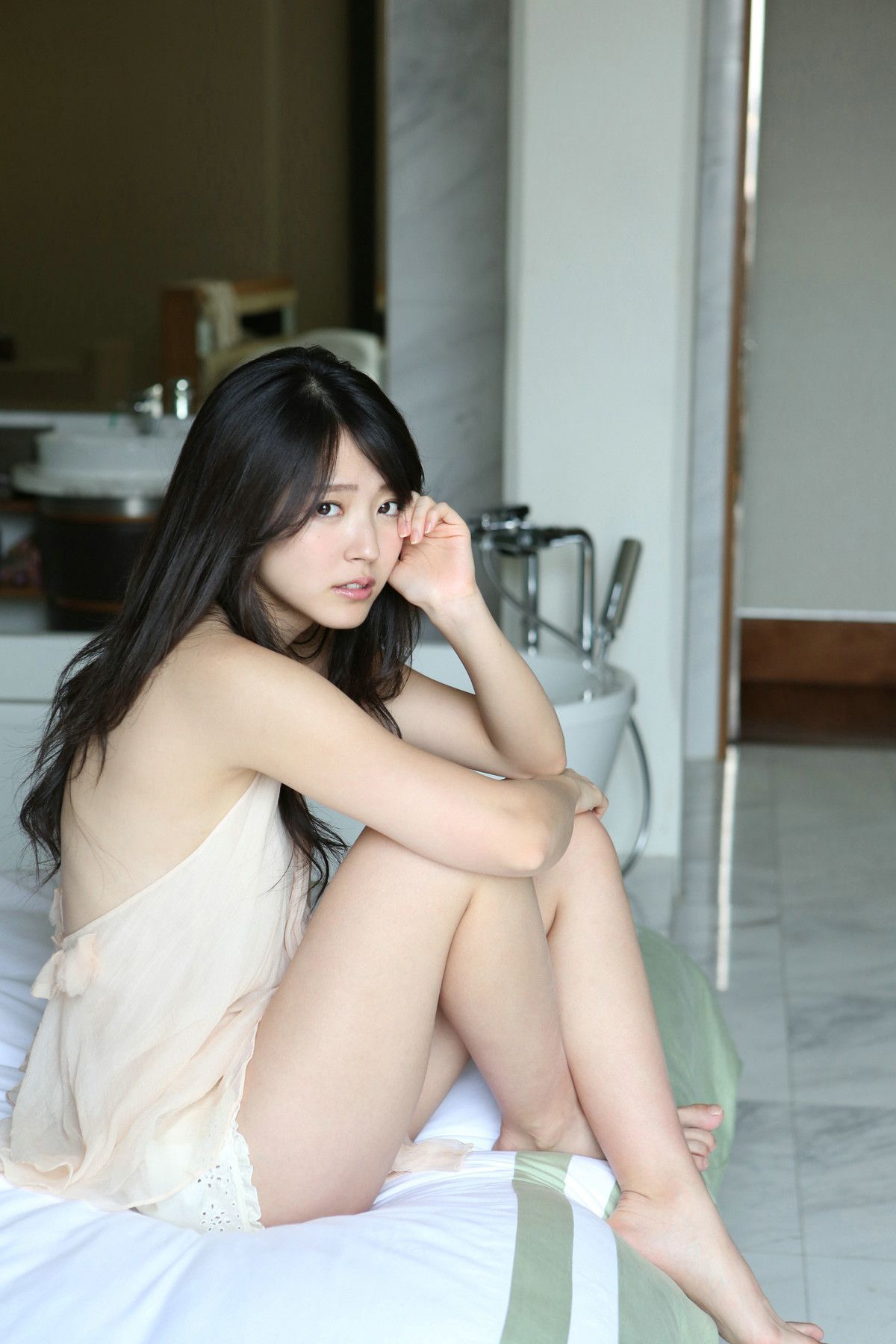 Airi Suzuki 鈴木愛理 [Hello! Project Digital Books] Vol.124/(104P)