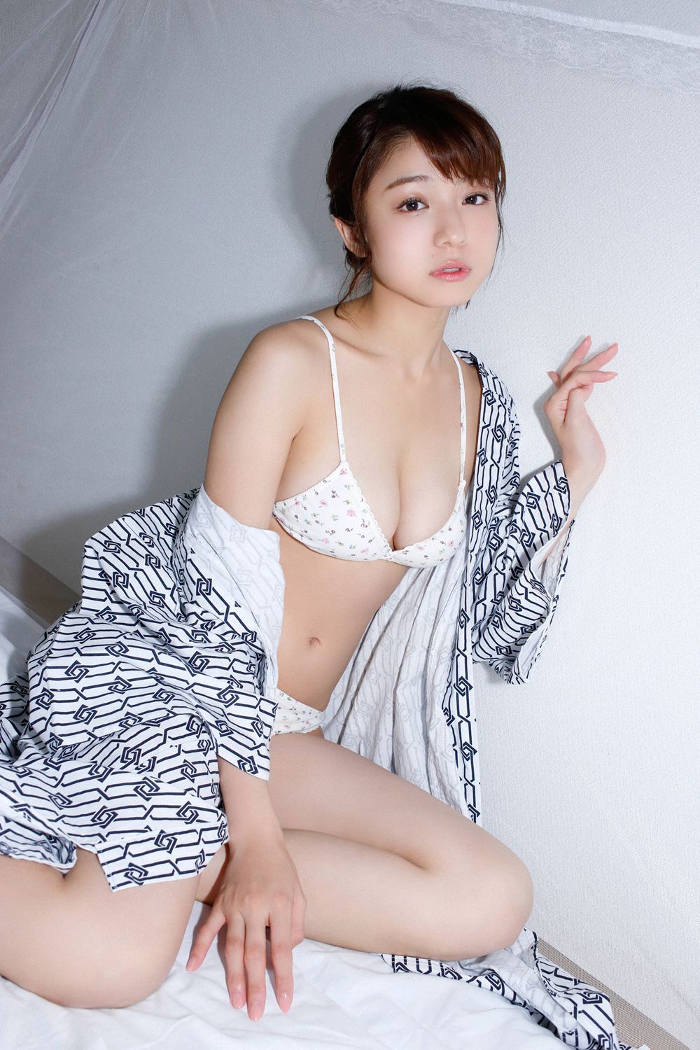 [YS Web] Vol.725 Shizuka Nakamura 中村静香/(98P)