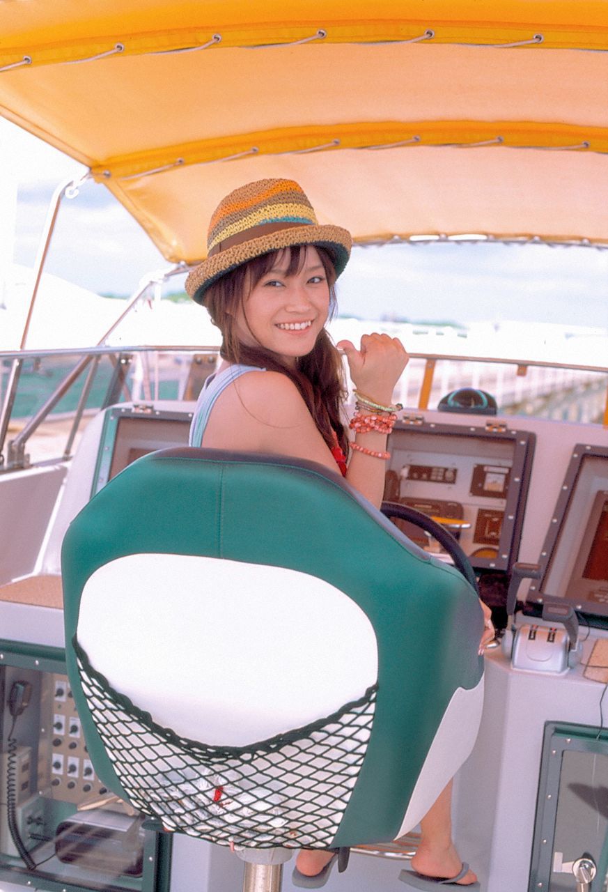 Eri Kamei 亀井絵里 [Hello! Project Digital Books] Vol.65/(112P)