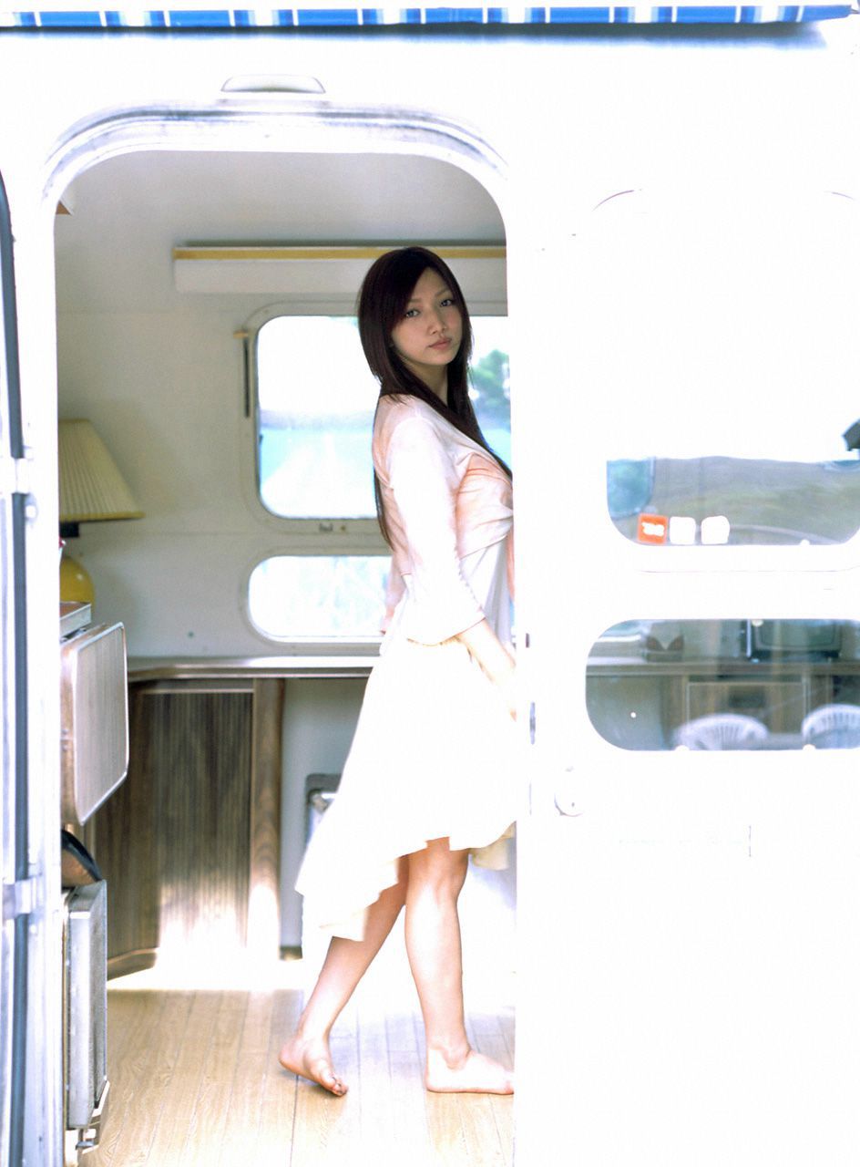 Maki Goto 後藤真希 [Hello! Project Digital Books] Vol.30/(106P)