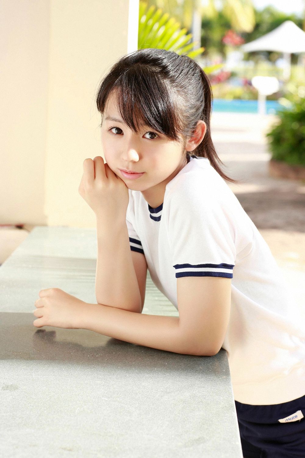 小池里奈《卒業~Side Story~》 [YS Web] Vol.482/(95P)