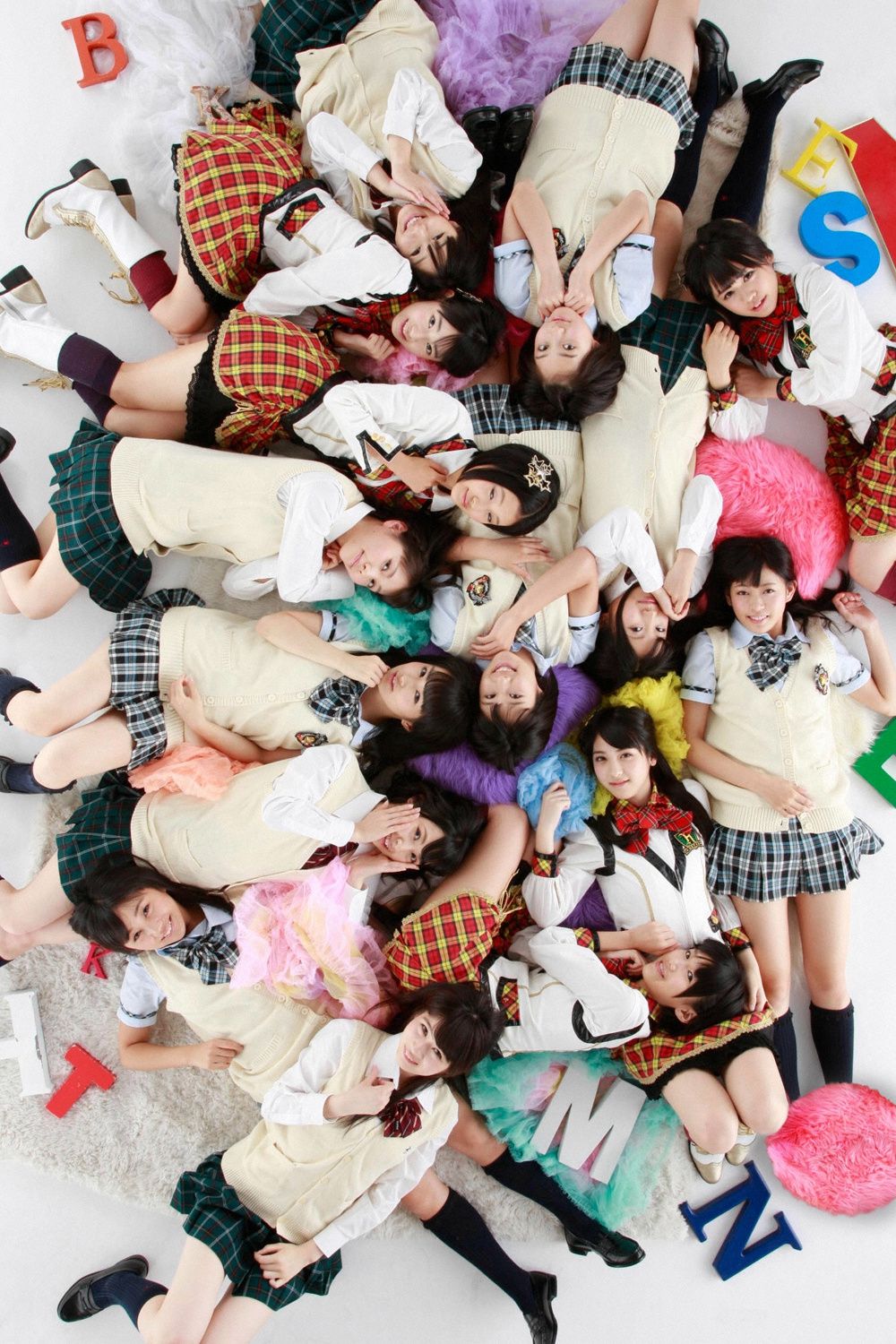 SKE48/NMB48/HKT48《GO!GO!48旋風.超選15GIRLS》  [YS Web] Vol.517/(79P)