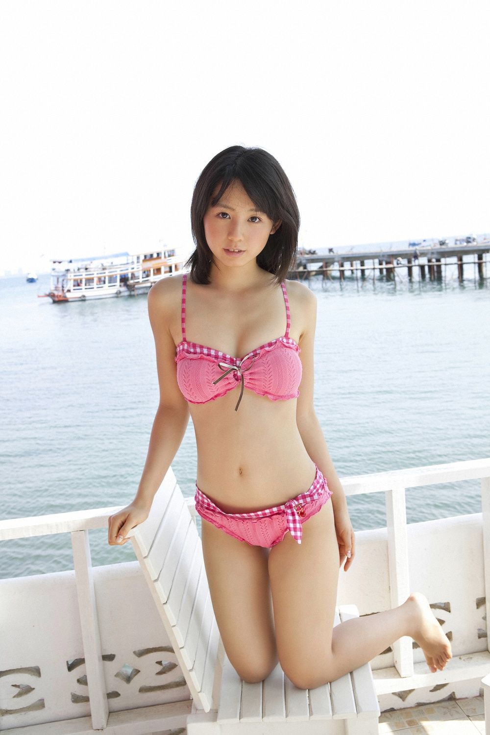 小池里奈《冒険したいお年頃》 [YS Web] Vol.377/(100P)