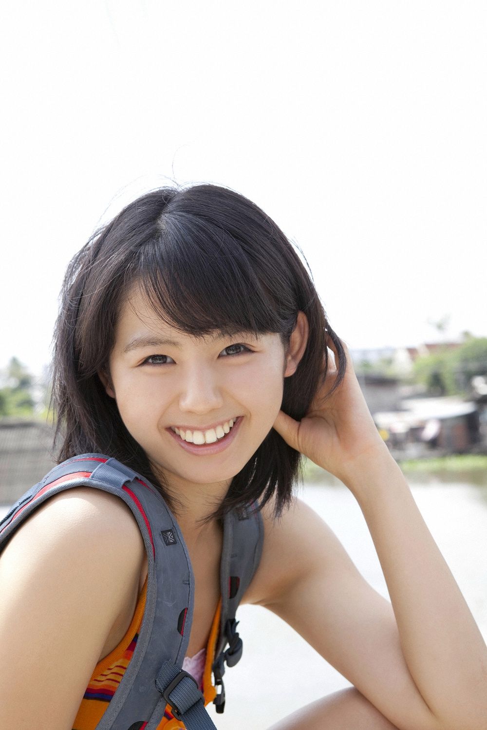 小池里奈《冒険したいお年頃》 [YS Web] Vol.377/(100P)