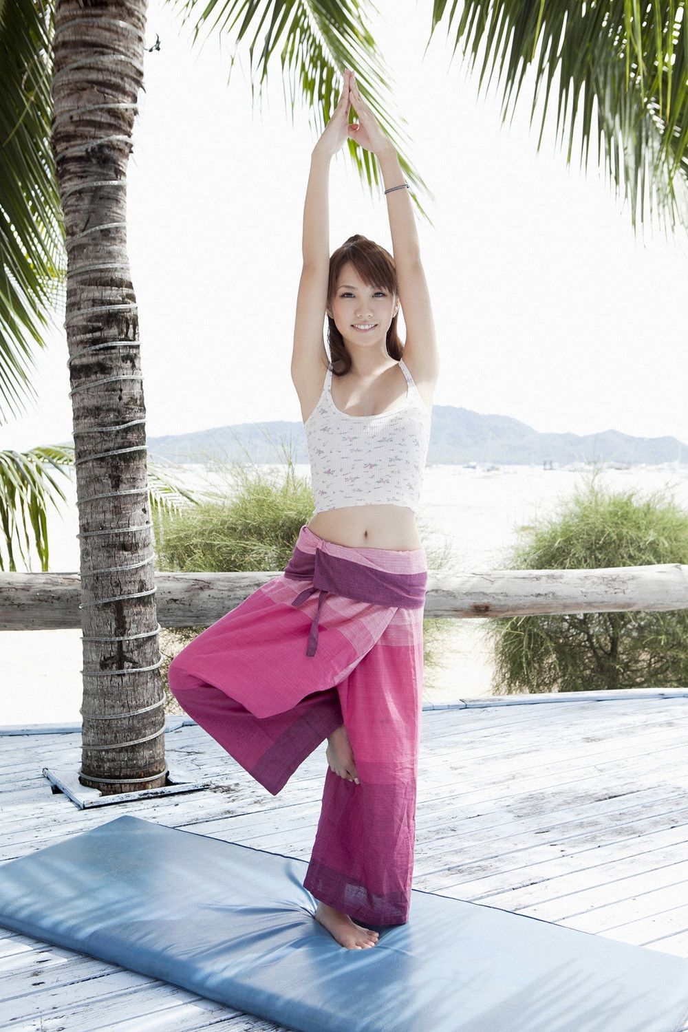 山本梓《As you know，we love her》 [YS Web] Vol.388/(100P)