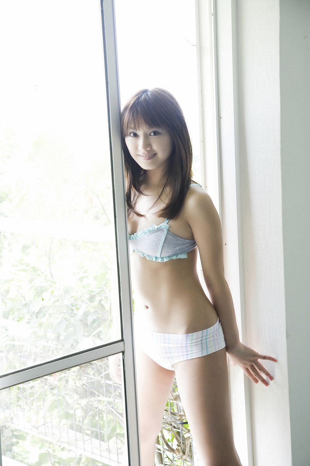 鎌田奈津美《禁断の柔肌》 [YS Web] Vol.369/(110P)