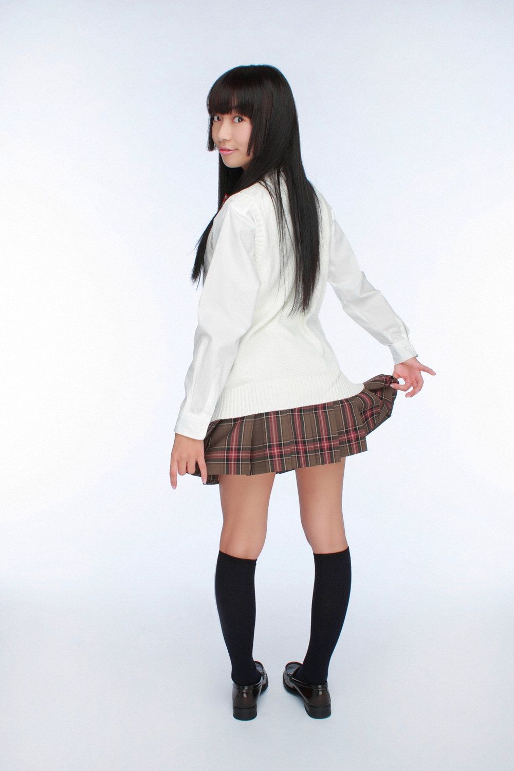 Kurumi Inoue 井上胡桃 UNDERAGE!  [YS Web] Vol.285/(48P)