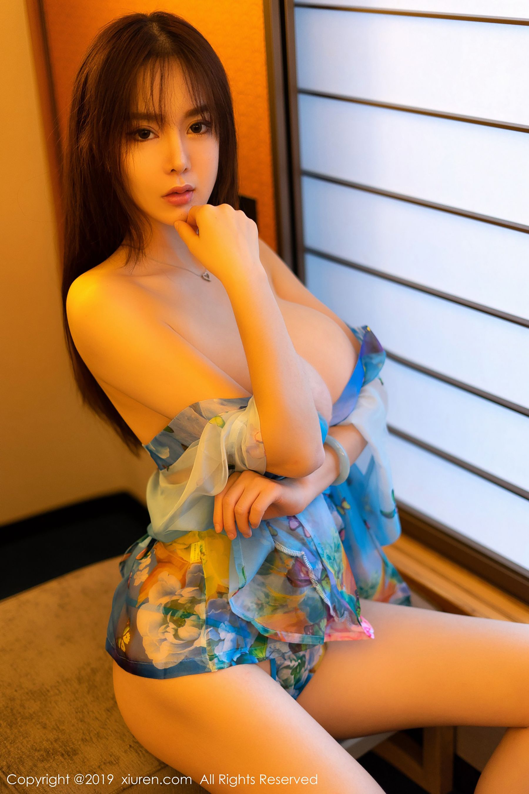 [秀人XIUREN] No.1319 易阳Silvia/(11P)