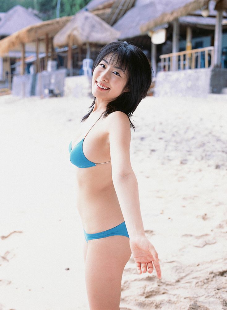 佐藤寛子《Lights,Camera,Action》 [YS Web] Vol.137/(72P)