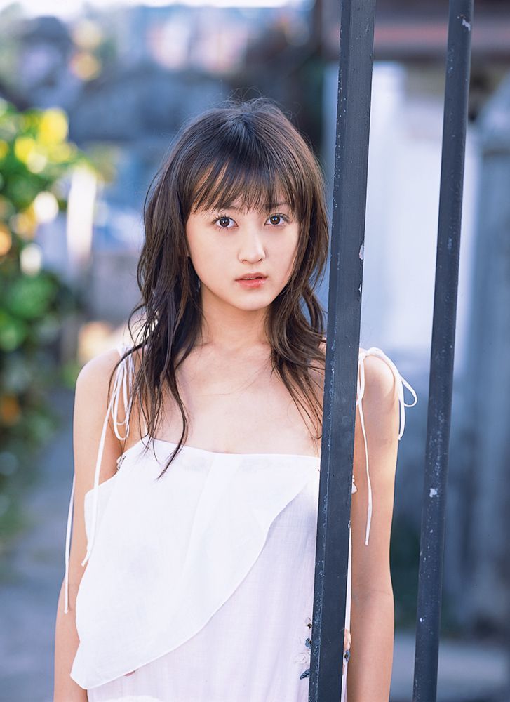 小松彩夏《Genuine》 [YS Web] Vol.121/(64P)