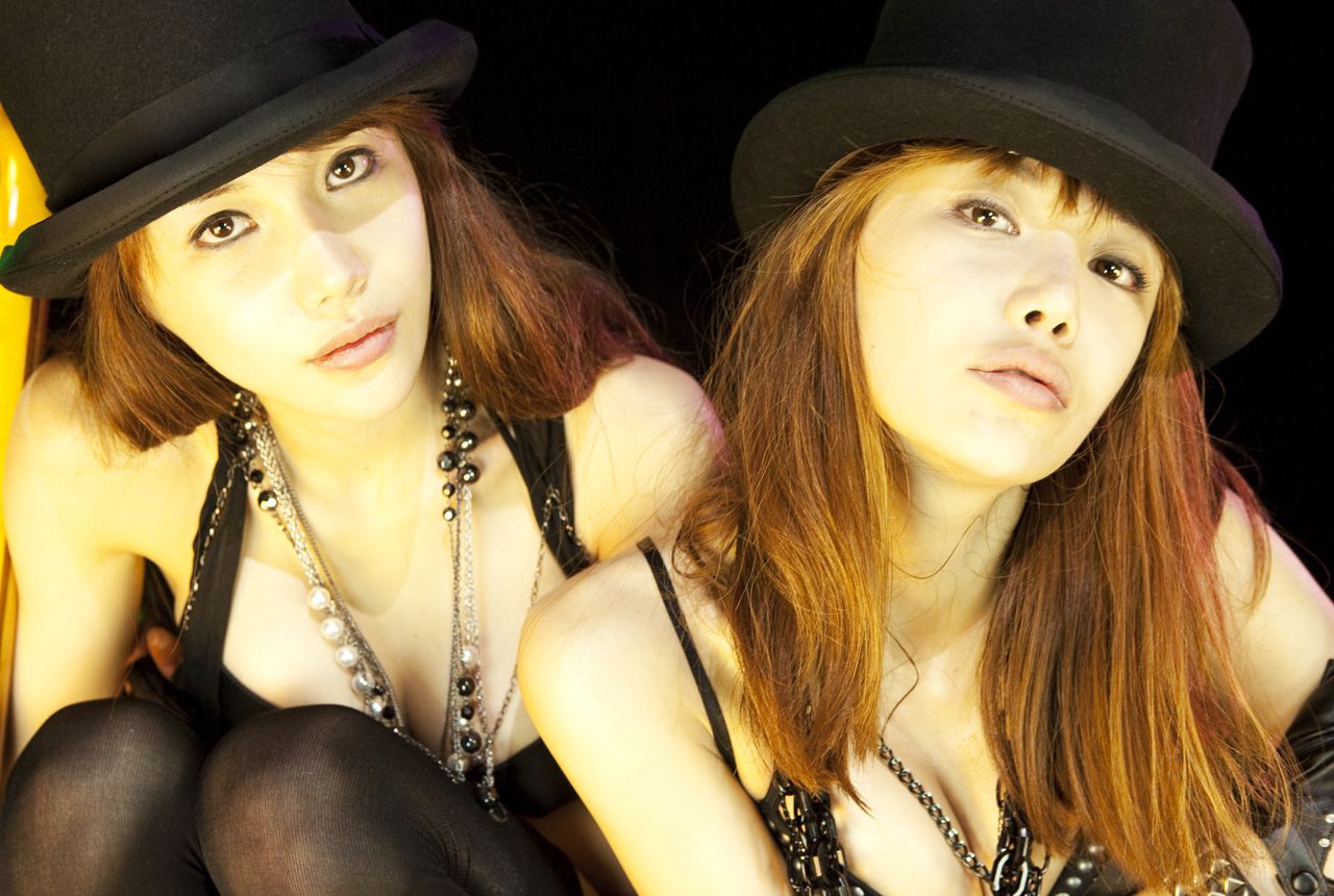 Red Pepper Girls 《TWIST AND EROTIC》 前編 [Image.tv]/(39P)