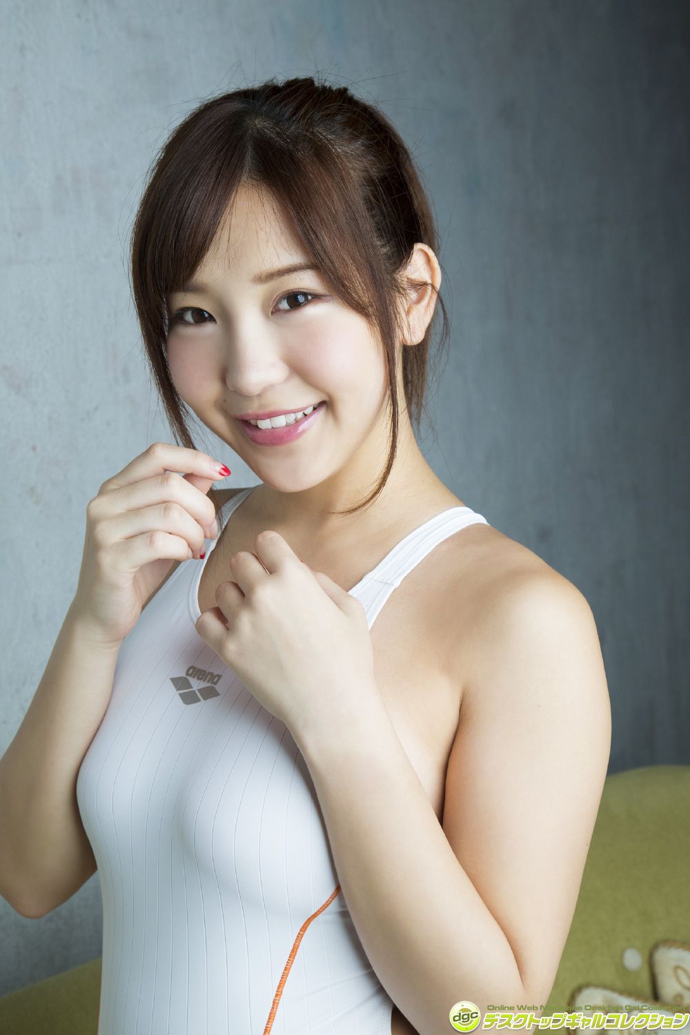 石原佑里子《お嬢様フェイスと豊かに実った美乳Fカップ》 [DGC] NO.1331/(100P)