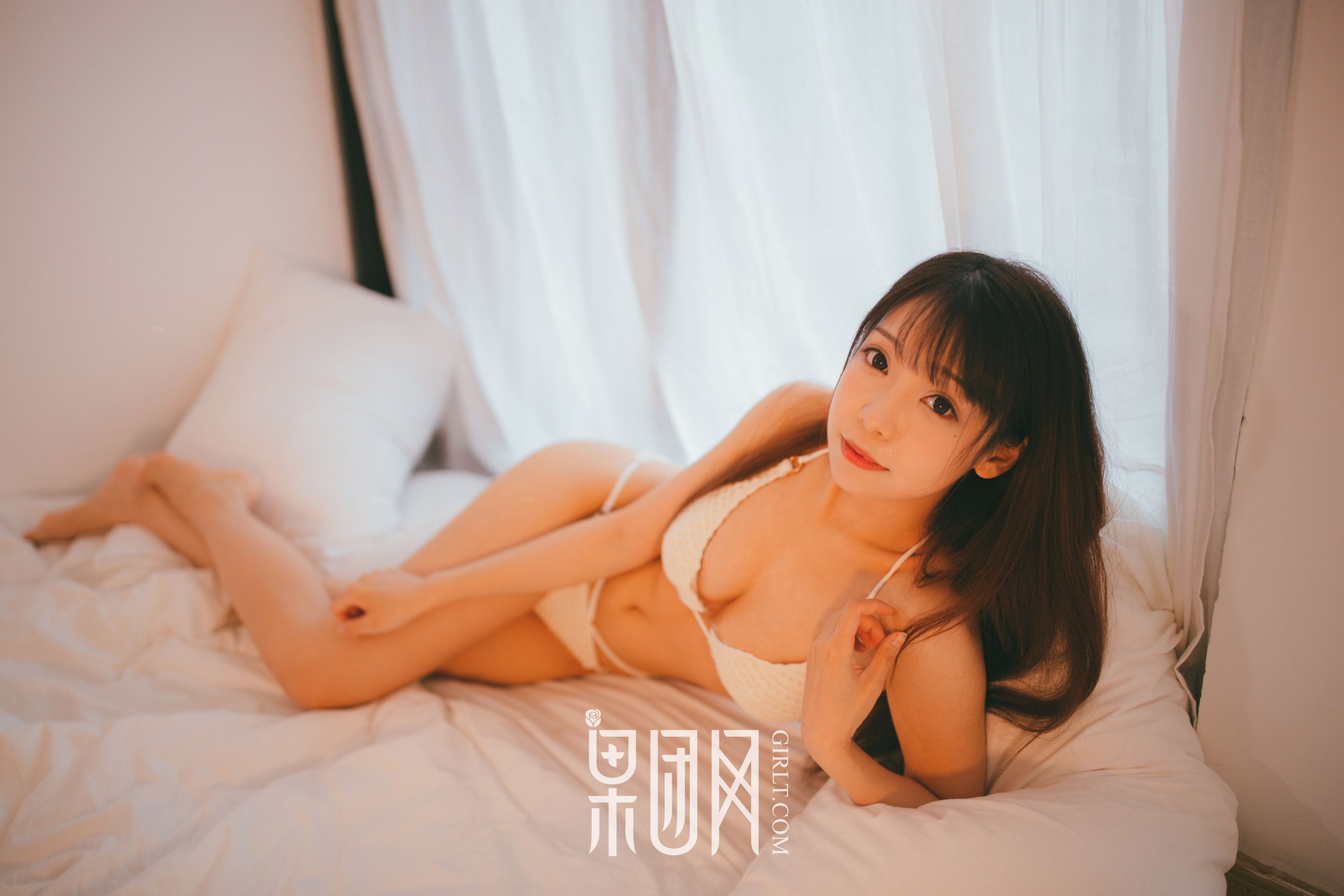 水花花不是水哗哗《童颜巨乳 日系萌女=萝莉养成记！》 [果团Girlt-熊川纪信] No.025/(45P)