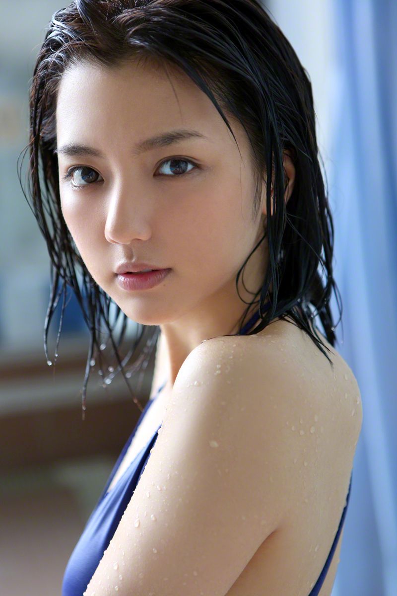 [Wanibooks] NO.131 Erina Mano 真野恵里菜/(180P)