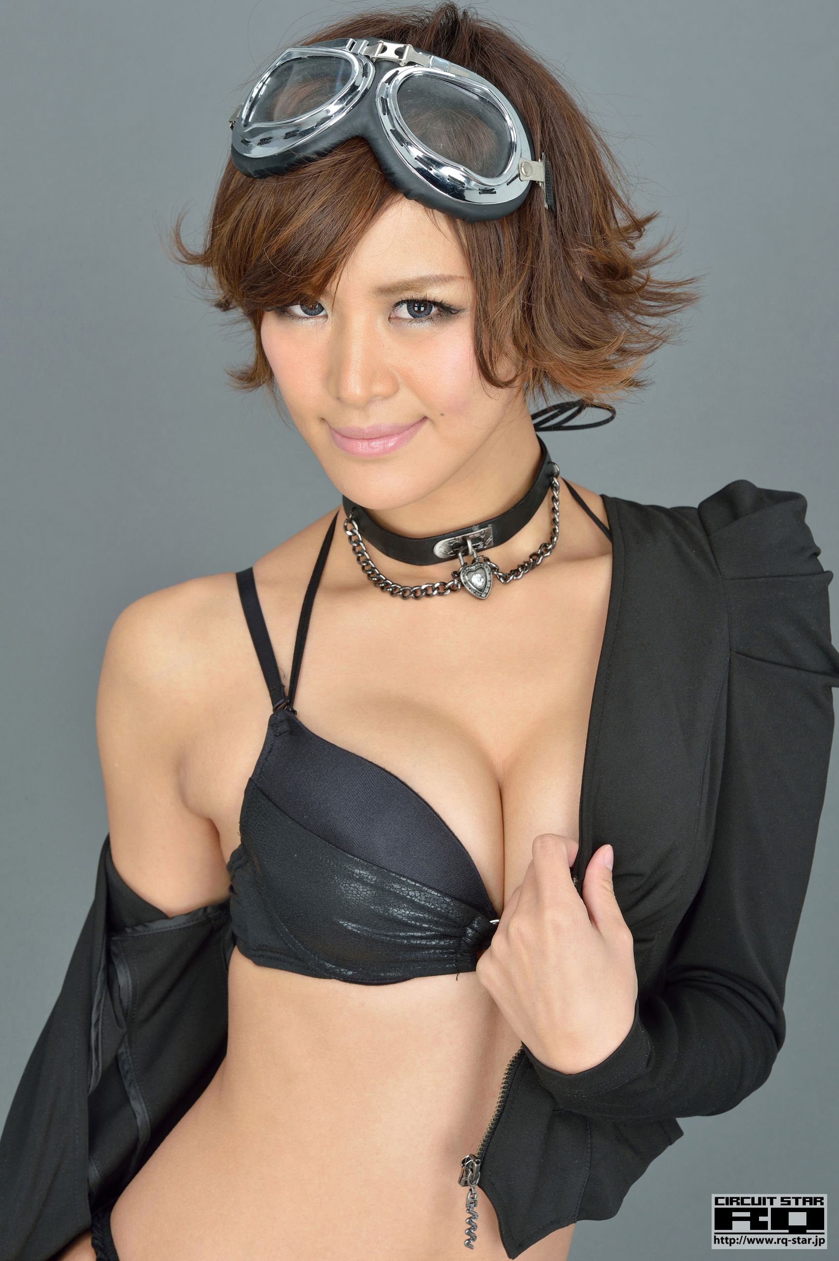 [RQ-STAR] NO.00770 Norie Mine 峰のりえ Race Queen 写真集/(80P)