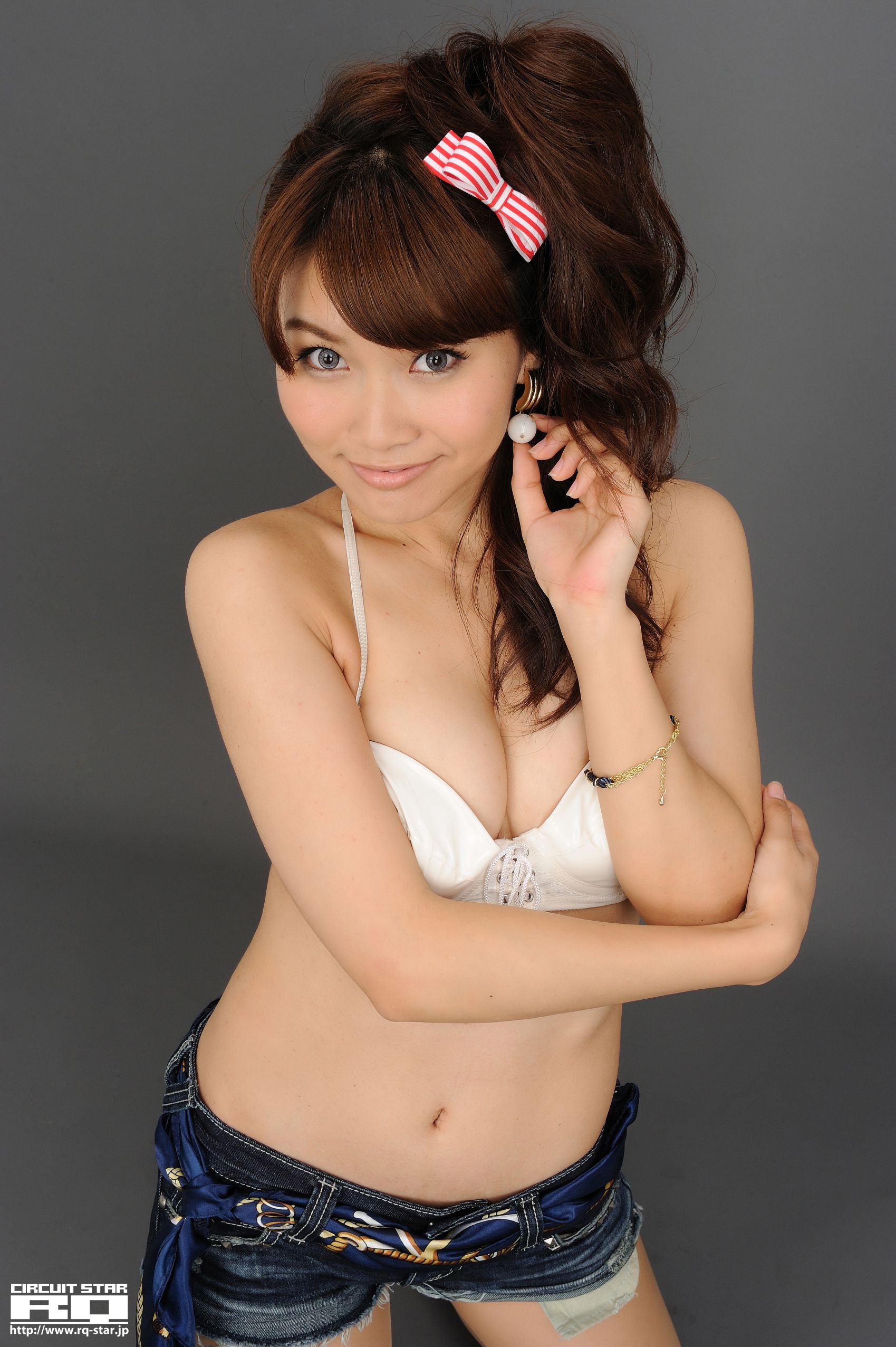 [RQ-STAR] NO.00644 殊野真緒 Mao Kotono Race Queen 写真集/(110P)