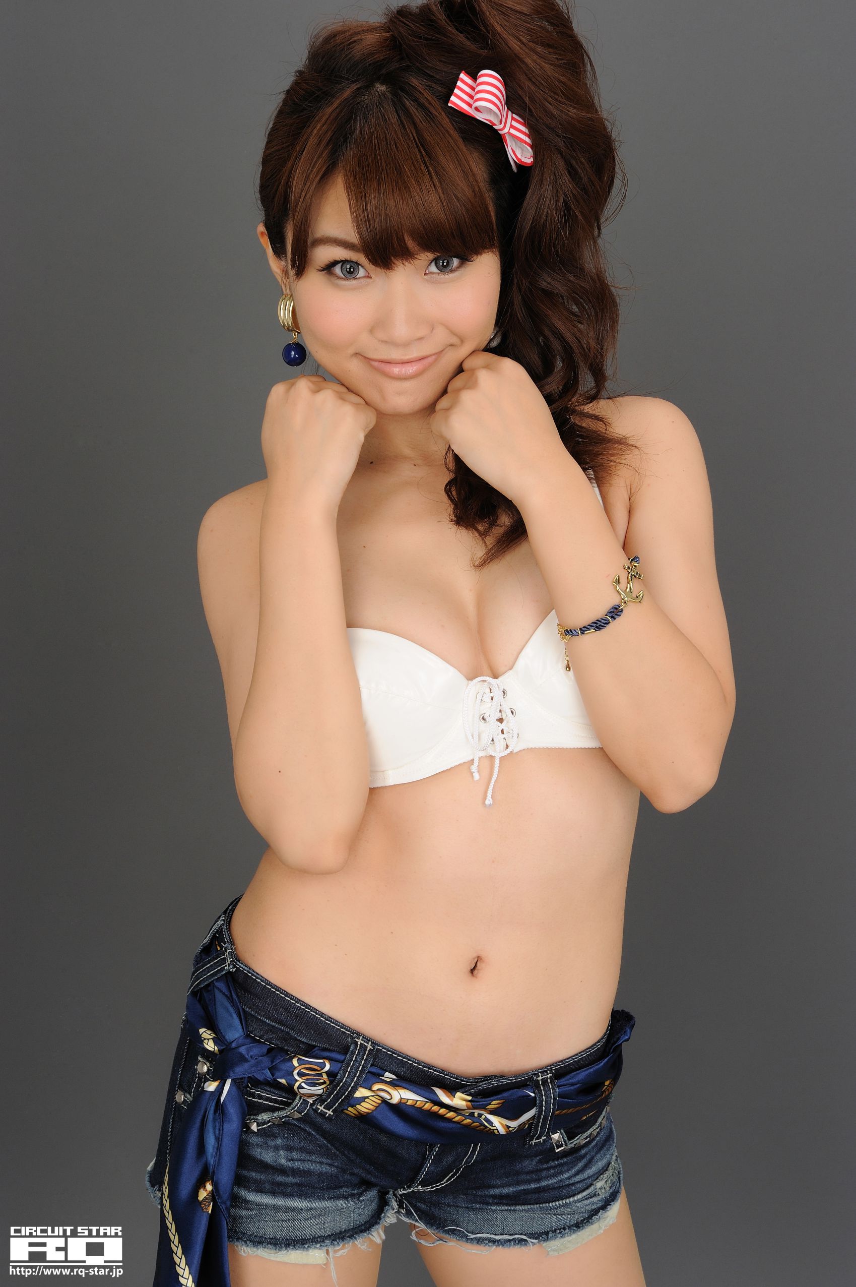 [RQ-STAR] NO.00644 殊野真緒 Mao Kotono Race Queen 写真集/(110P)