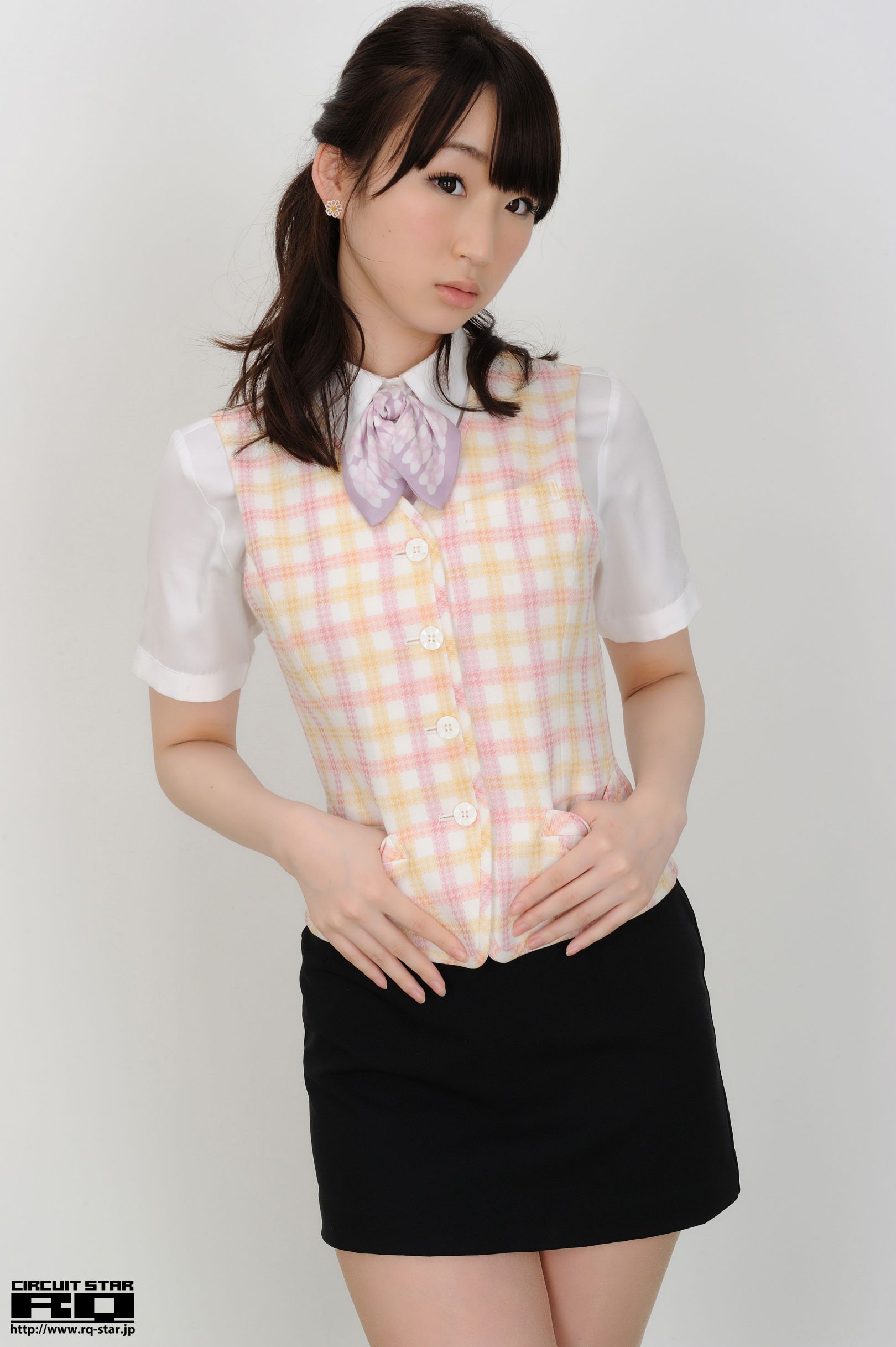 [RQ-STAR] NO.00639 Kana Arai 荒井嘉奈 Office Lady 写真集/(140P)