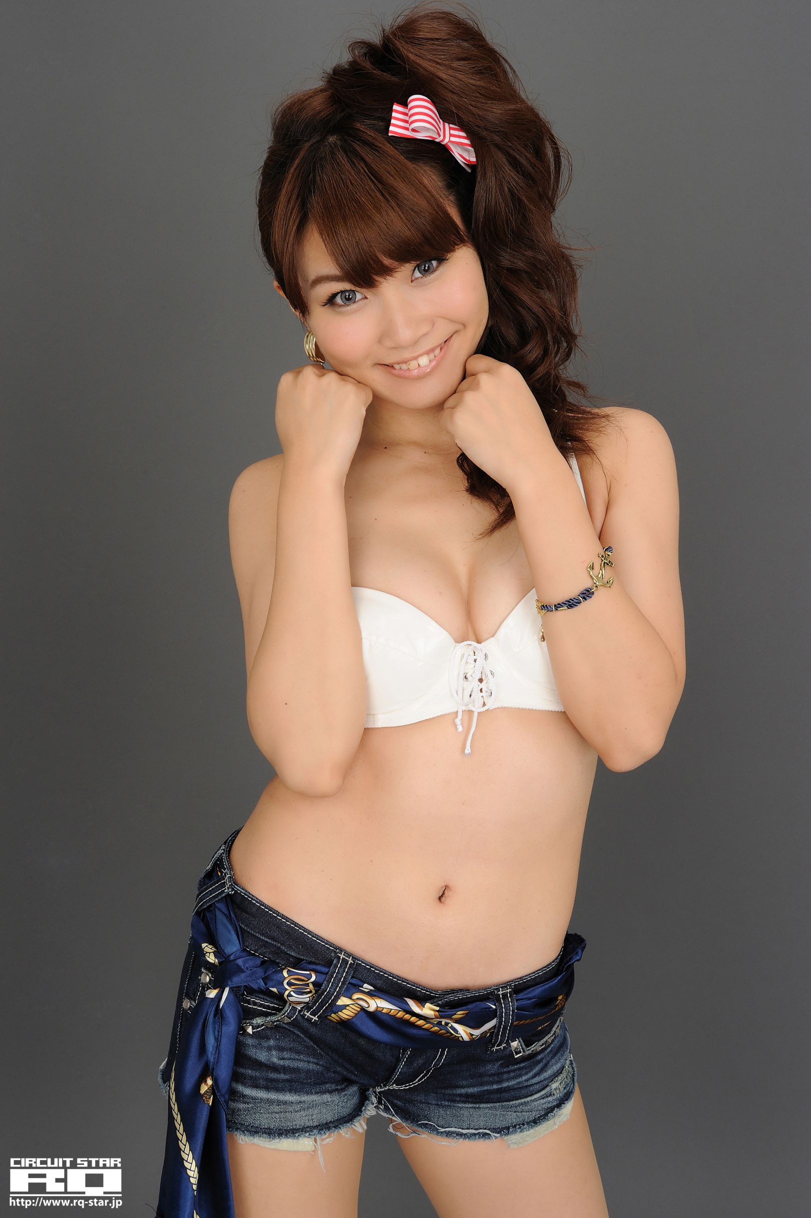 [RQ-STAR] NO.00644 殊野真緒 Mao Kotono Race Queen 写真集/(110P)