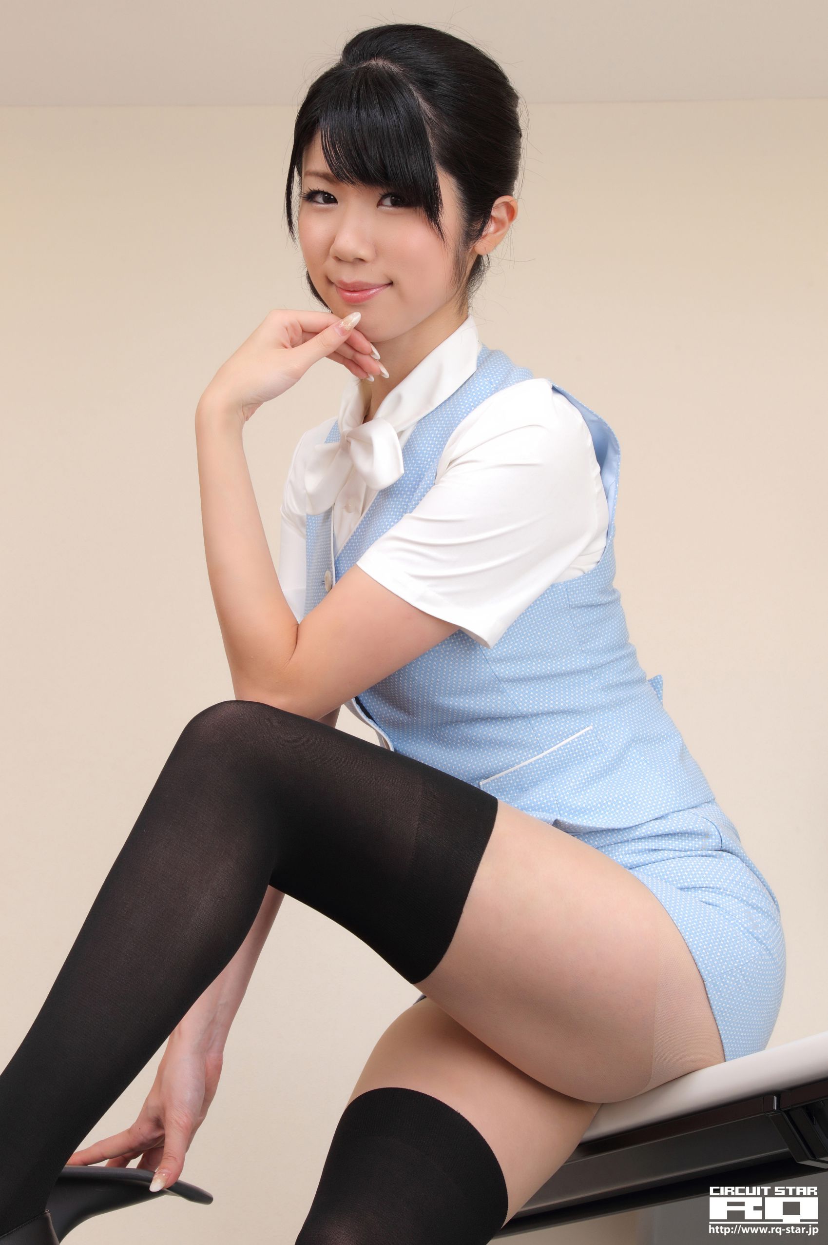 [RQ-STAR] NO.00614 Aoi Usami 宇佐美あおい Office Lady 写真集/(120P)