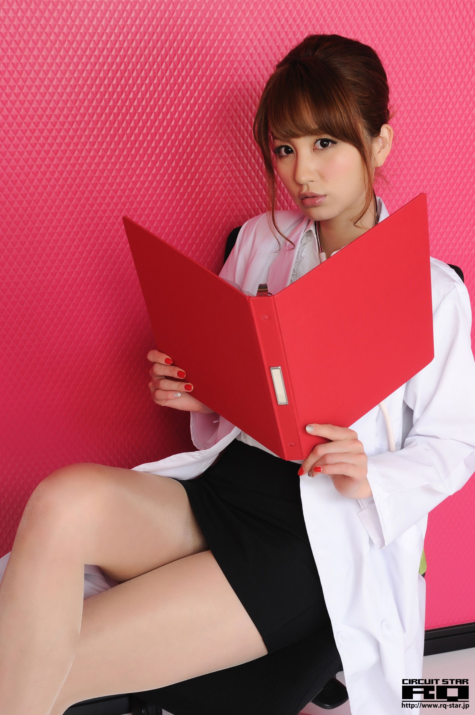 [RQ-STAR] NO.00633 前田真麻 Doctor Maasa 美女医生 写真集/(110P)