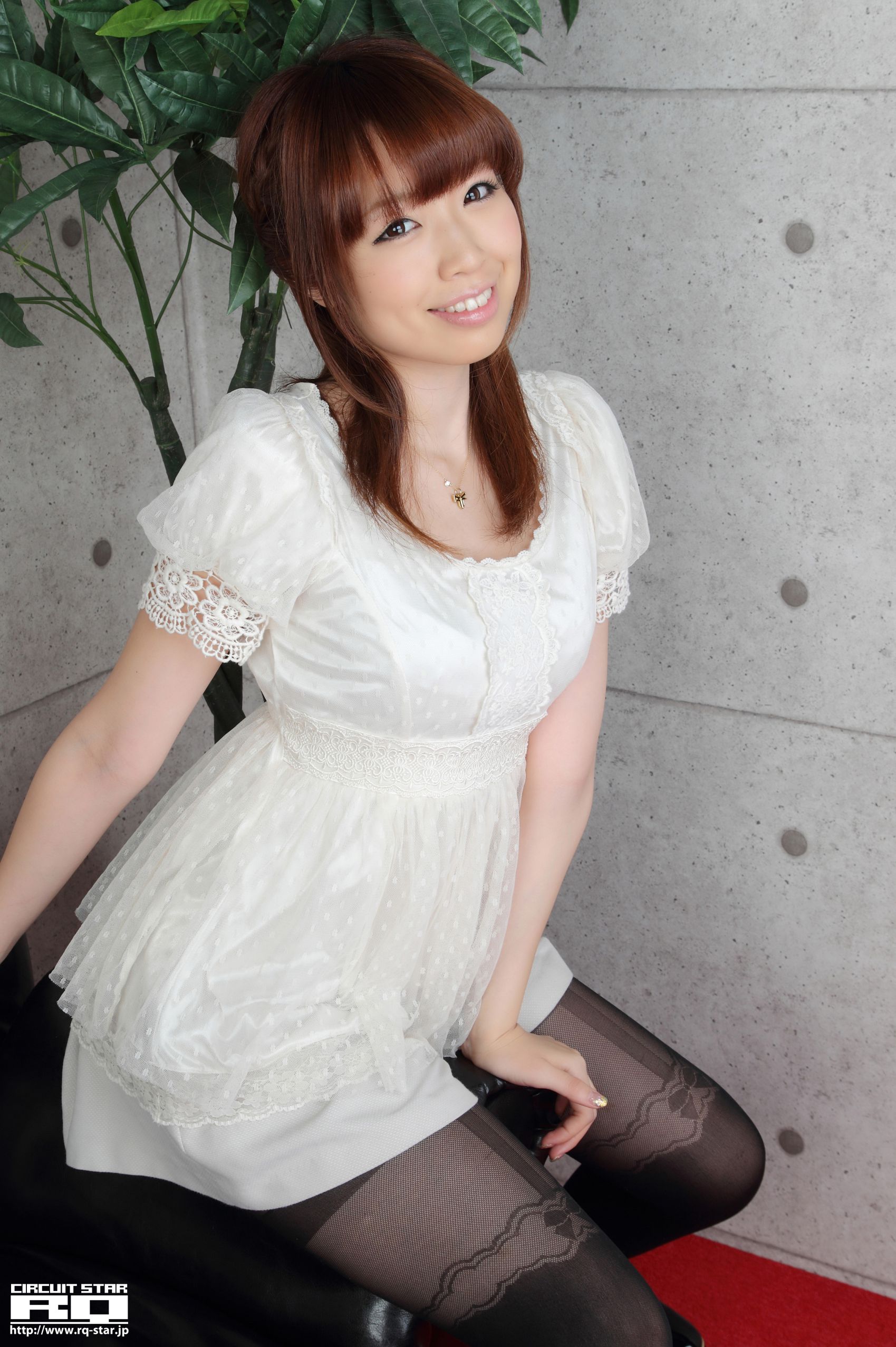 [RQ-STAR] NO.00599 Minori Yamaoka 山岡実乃里 Private Dress 写真集/(77P)