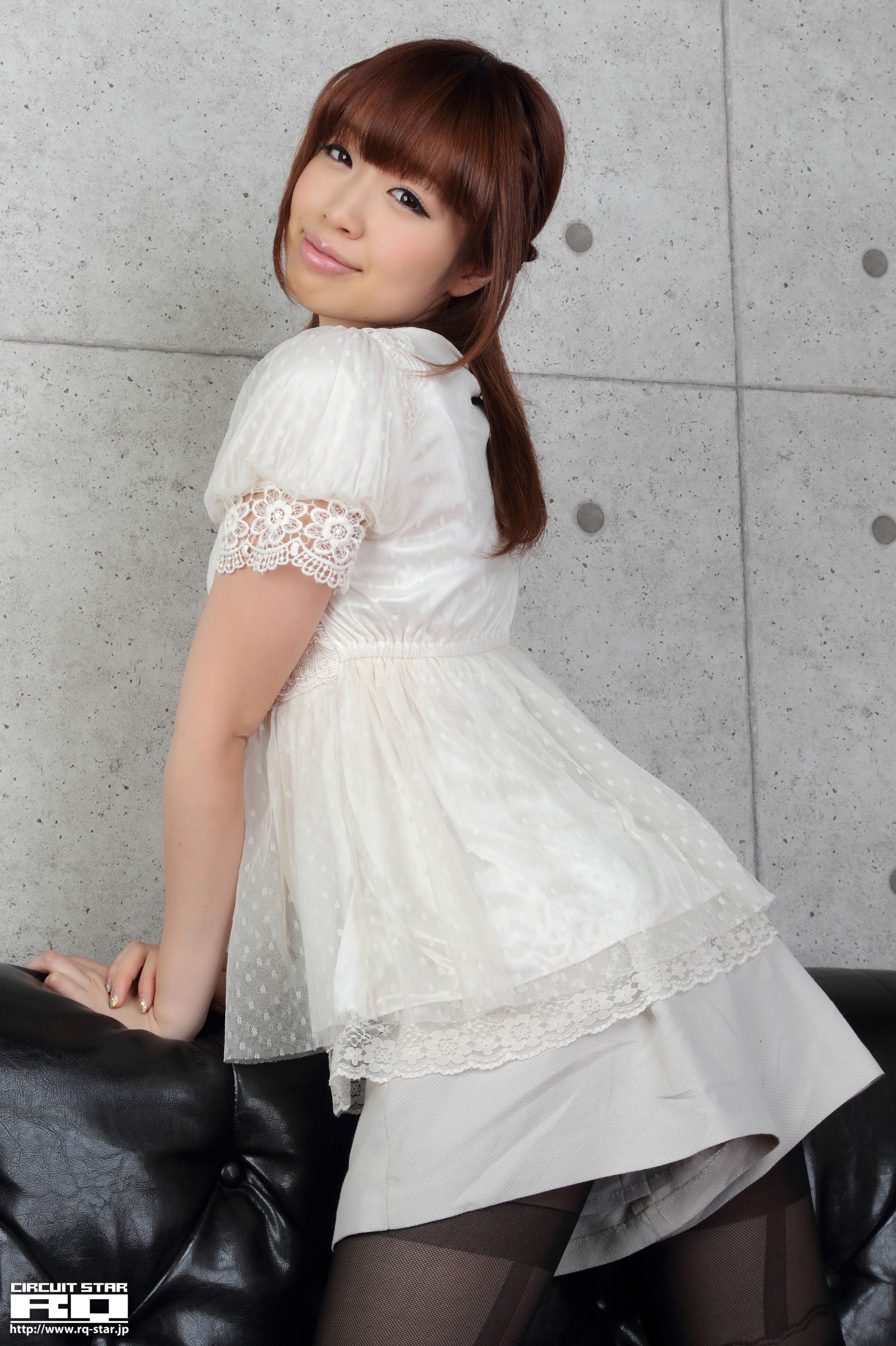 [RQ-STAR] NO.00599 Minori Yamaoka 山岡実乃里 Private Dress 写真集/(77P)