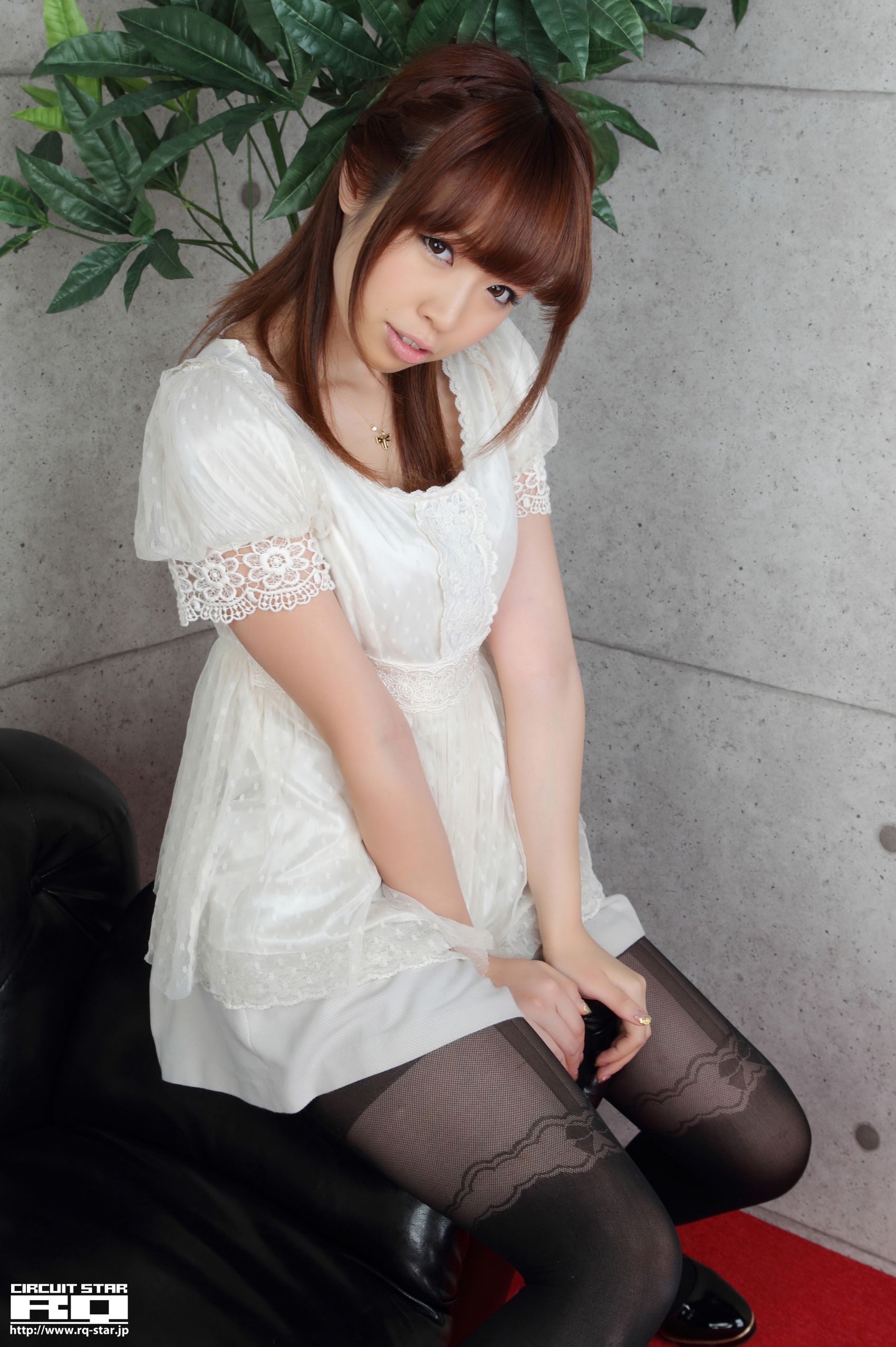 [RQ-STAR] NO.00599 Minori Yamaoka 山岡実乃里 Private Dress 写真集/(77P)