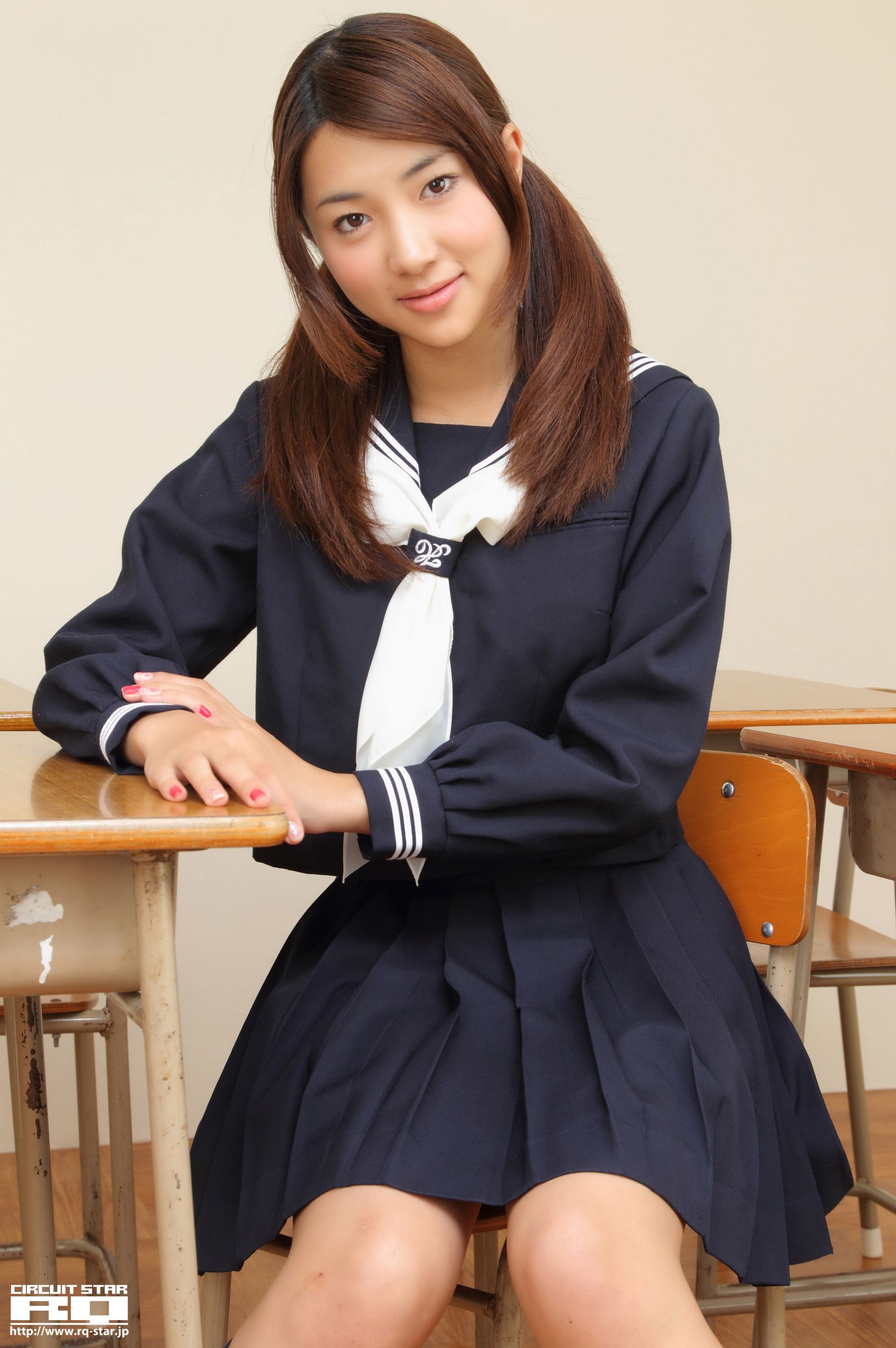 [RQ-STAR] NO.00590 Naoho Ichihashi 市橋直歩 School Girl 写真集/(155P)