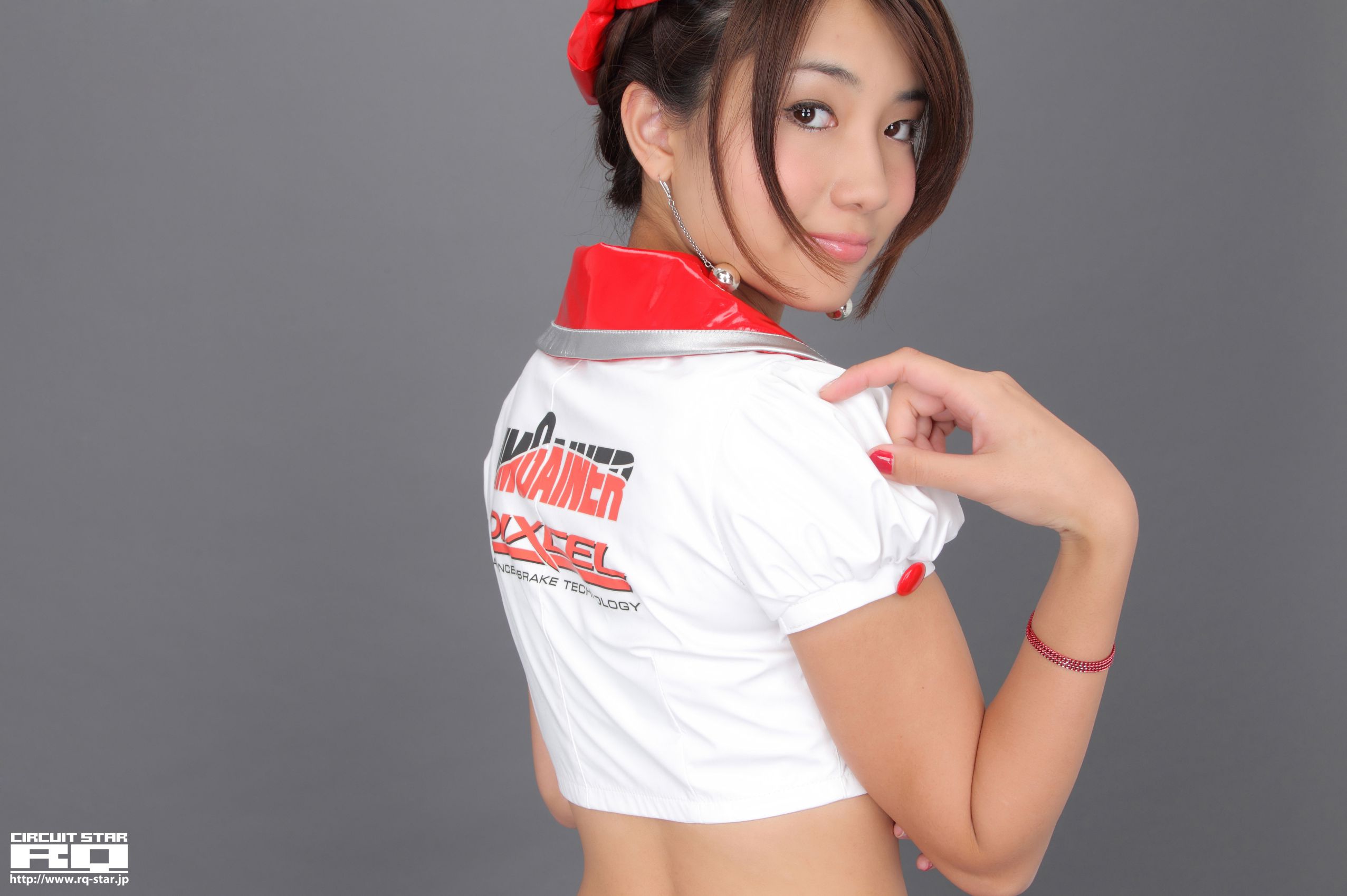 [RQ-STAR] NO.00586 Naoho Ichihashi 市橋直歩 Race Queen 写真集/(99P)