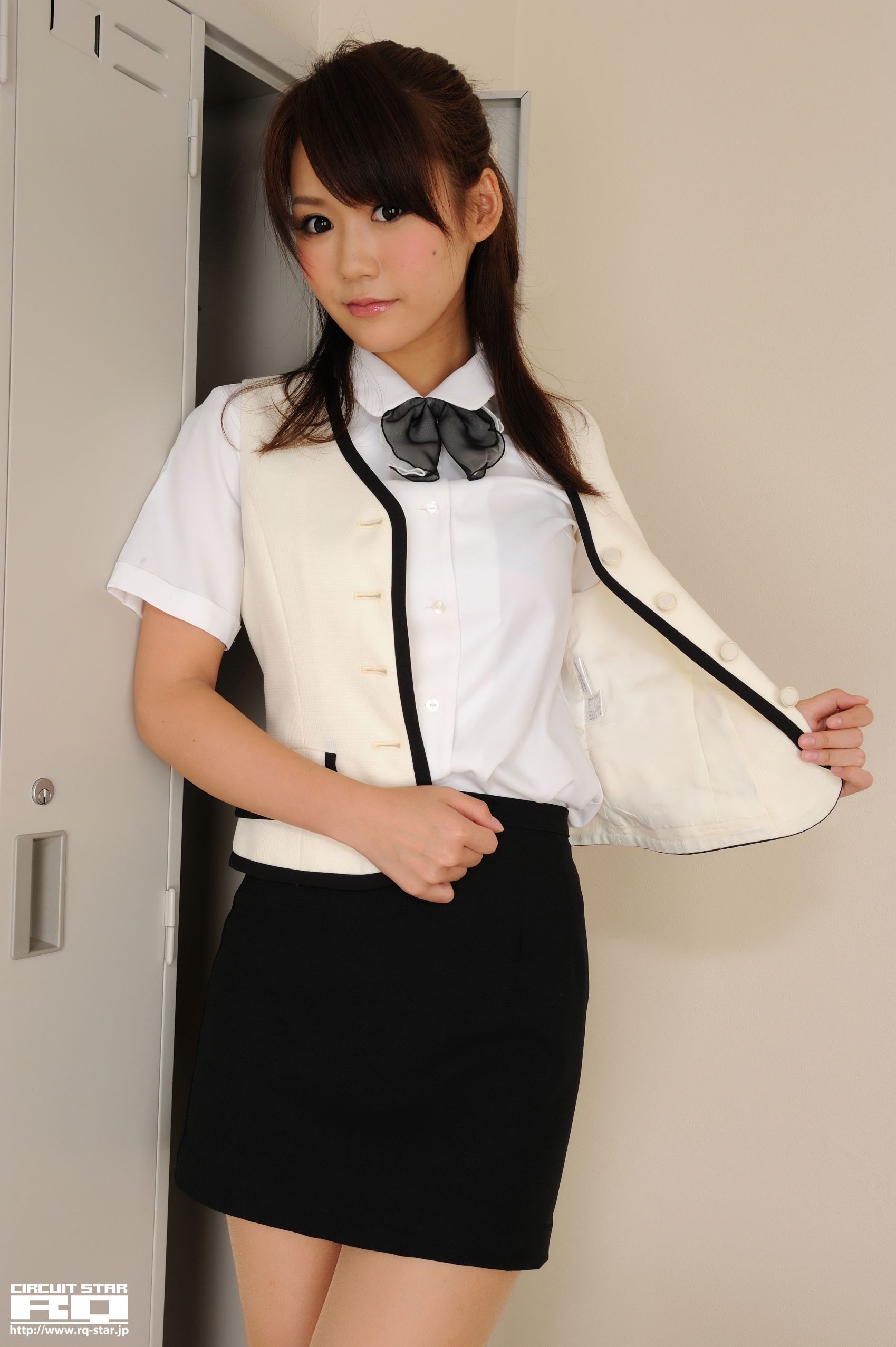 [RQ-STAR] NO.00536 Yumi 優実 Office Lady 写真集/(90P)