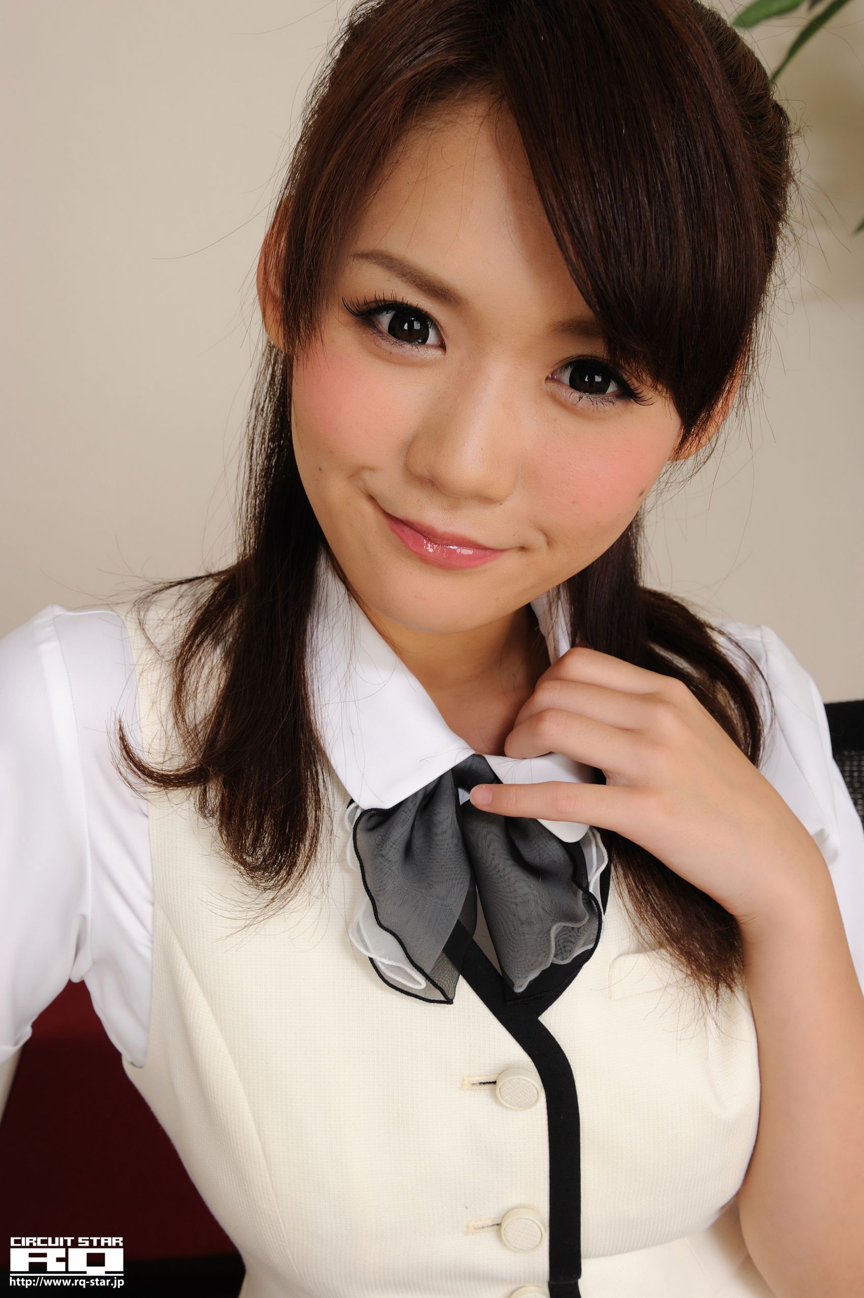 [RQ-STAR] NO.00536 Yumi 優実 Office Lady 写真集/(90P)