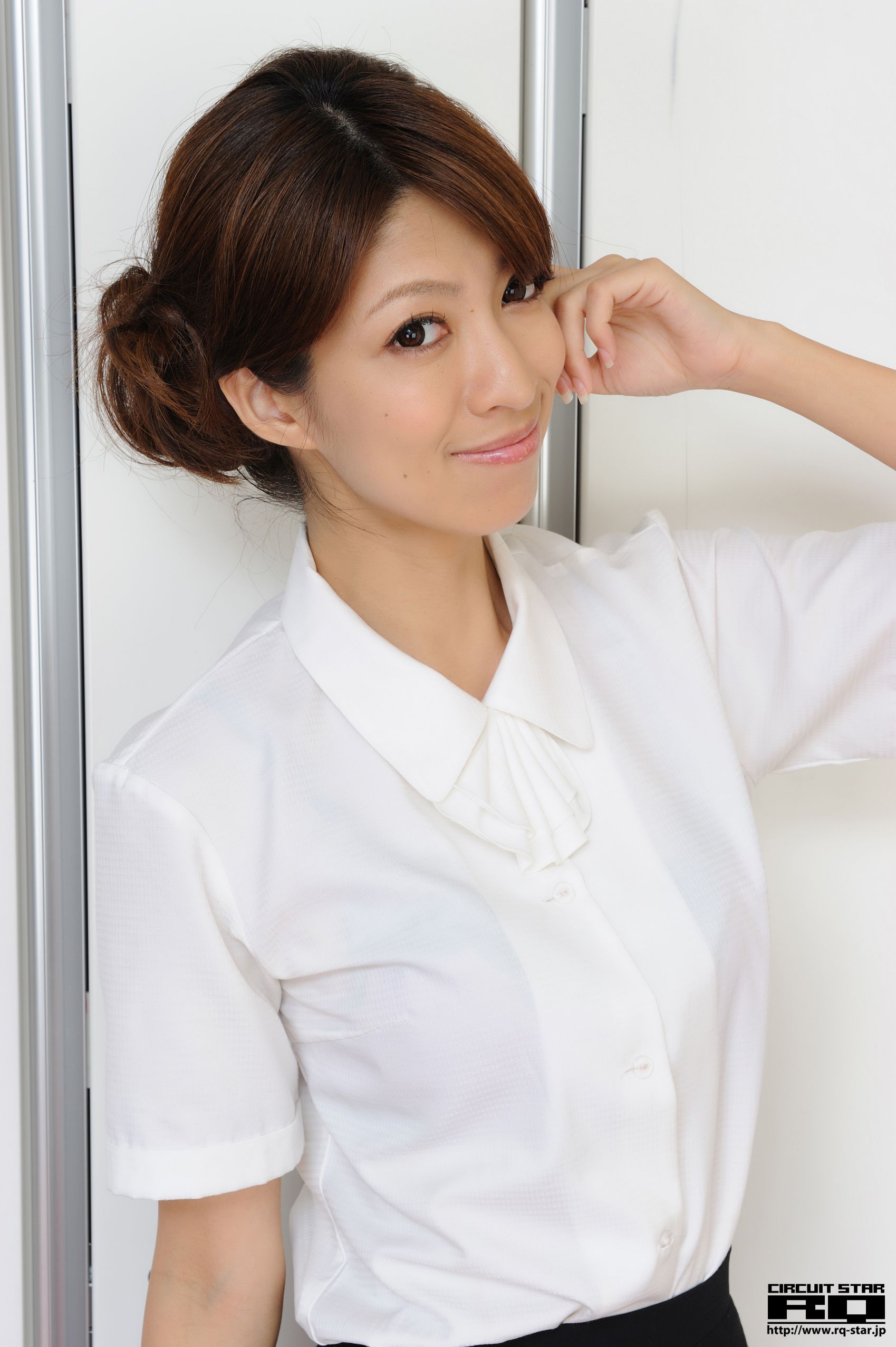 [RQ-STAR] NO.00551 黒崎あこ Office Lady 办公室女郎 写真集/(111P)