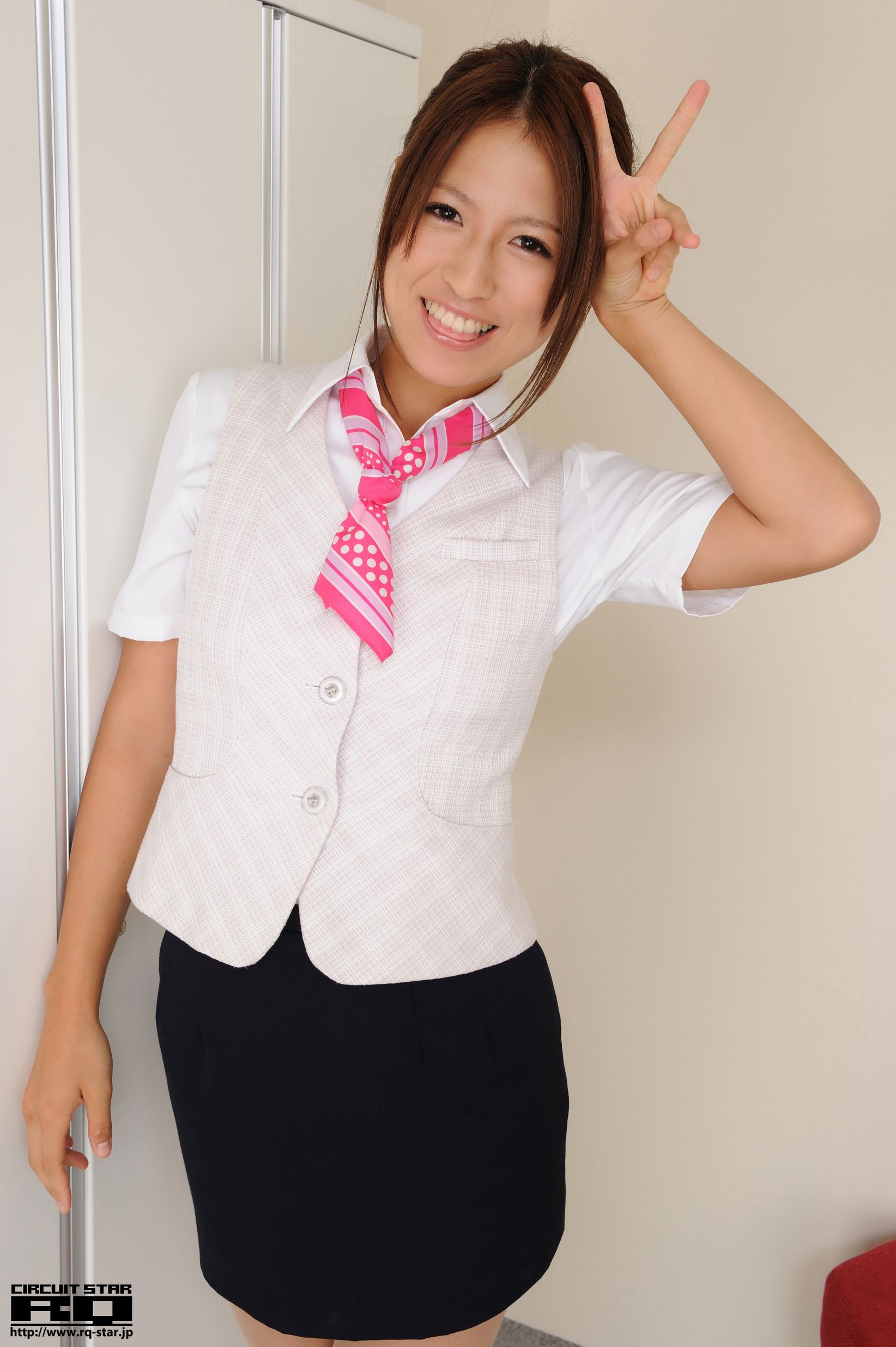 [RQ-STAR] NO.00561 Haru Mizuhara 水原はる Office Lady 写真集/(90P)