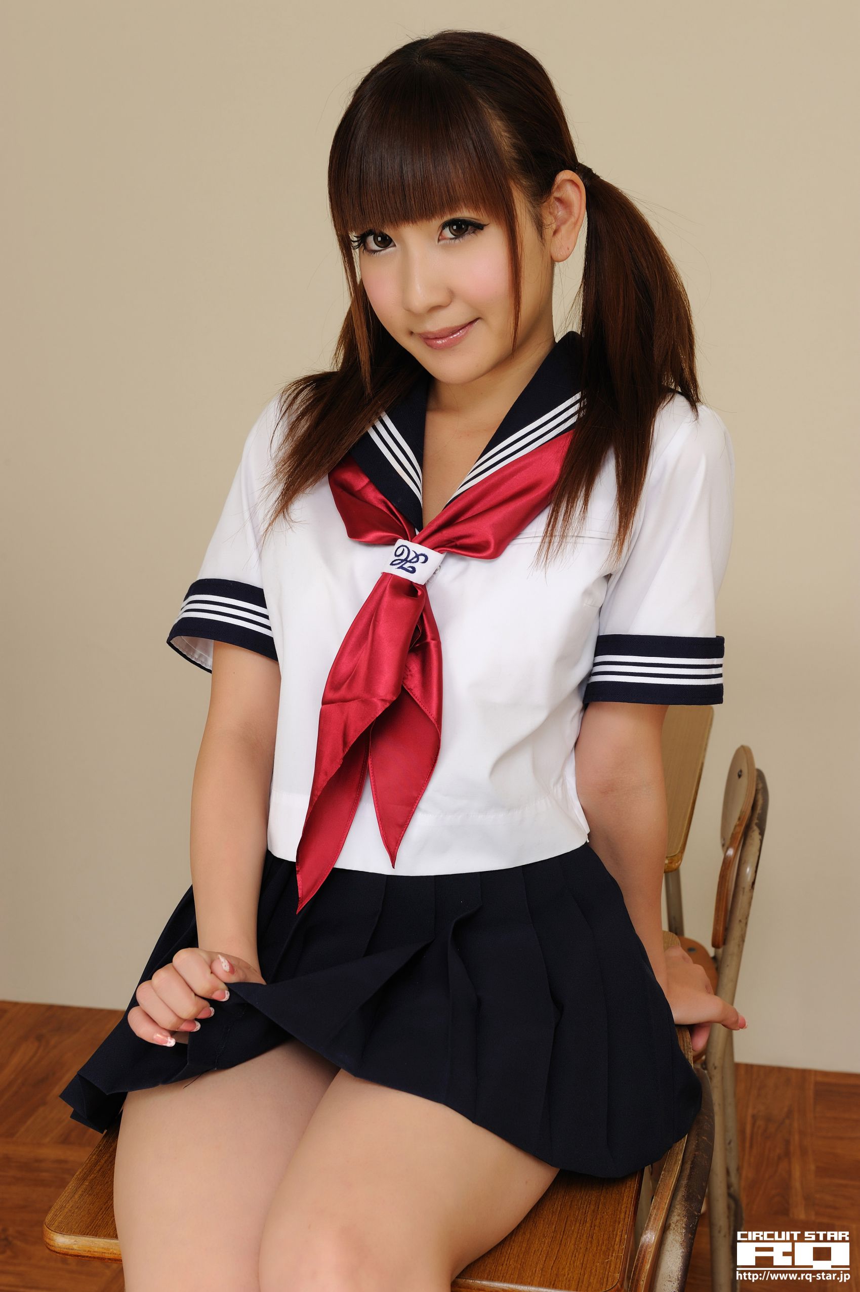 [RQ-STAR] NO.00575 Chihiro Akiha 秋葉ちひろ High School Girl 写真集/(70P)
