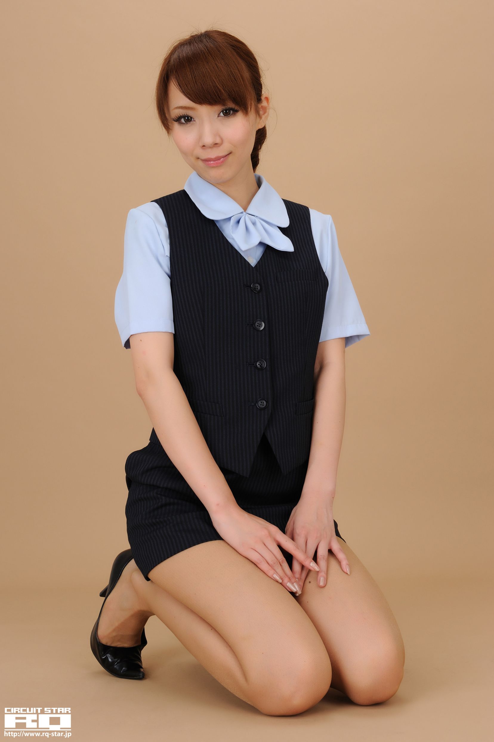 [RQ-STAR] NO.00524 Ari Takada 高田亜鈴 Office Lady 写真集/(115P)