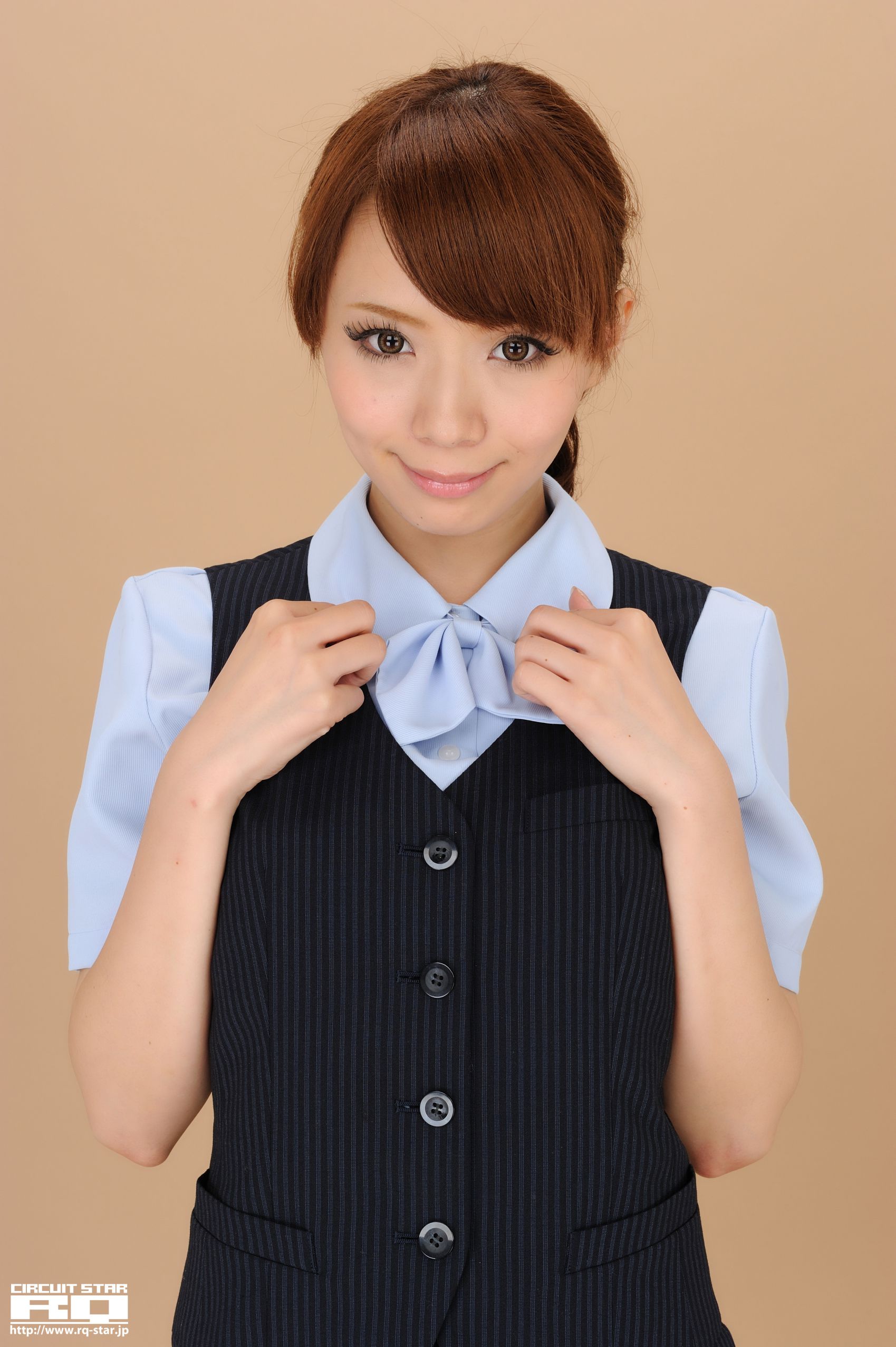 [RQ-STAR] NO.00524 Ari Takada 高田亜鈴 Office Lady 写真集/(115P)