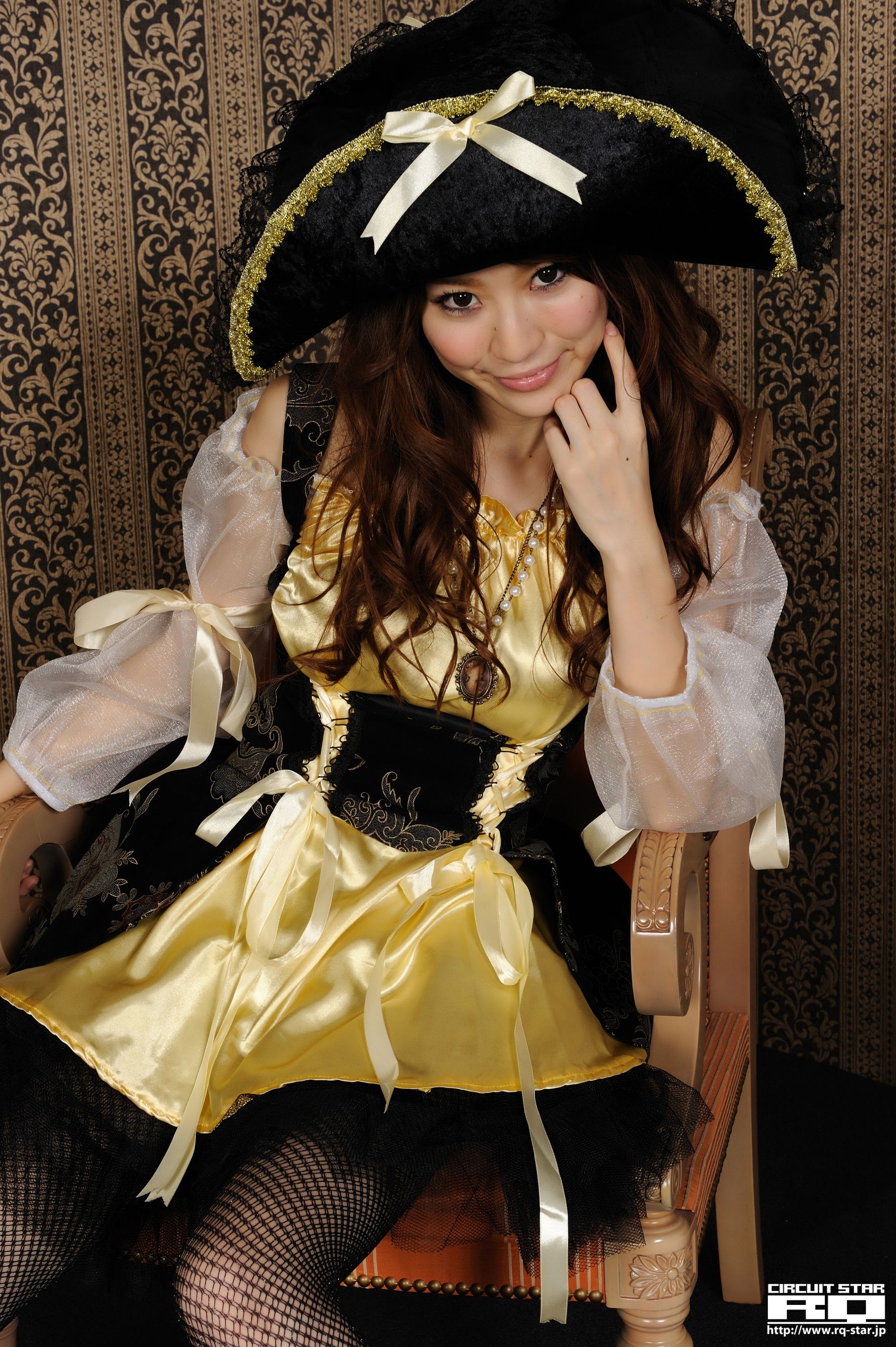 [RQ-STAR] NO.00417 Shihomi Ogoshi 小越しほみ Pirate Costume 丝袜美腿写真集/(71P)